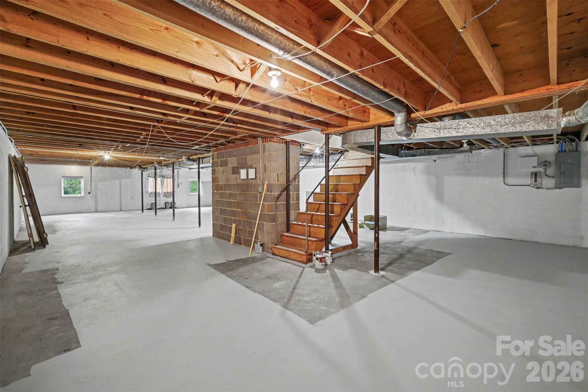 full size basement - 304 Gregory Road, Statesville