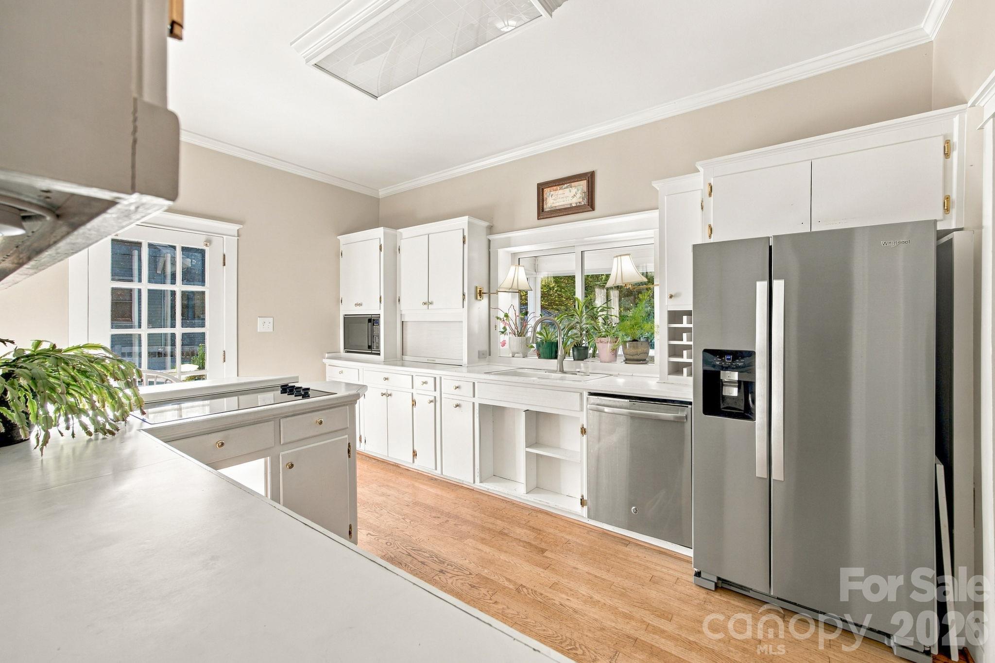 Single Family Residence at 301 8th Street, Newton, photo 11 of 24