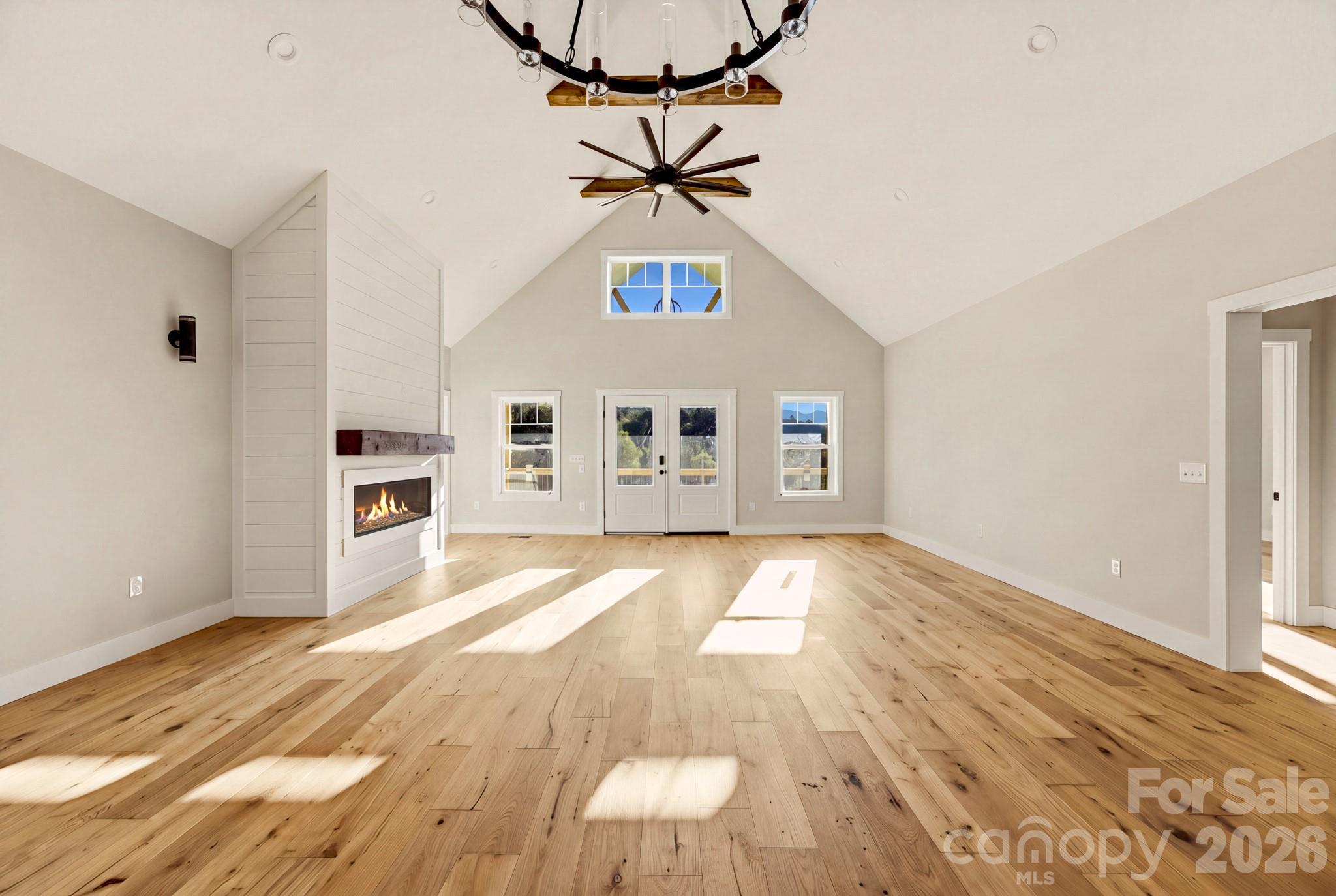 Great Room - Facing Front Porch - 431 Tahlfield Road, Sylva