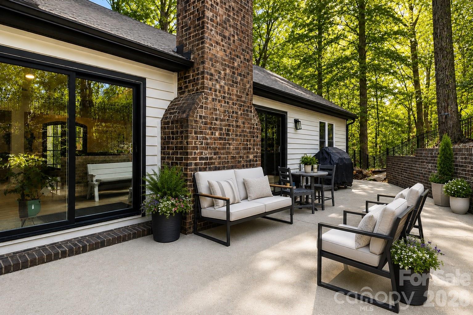 Single Family Residence at 16 Tanglewood Road, Lake Wylie, photo 25 of 25