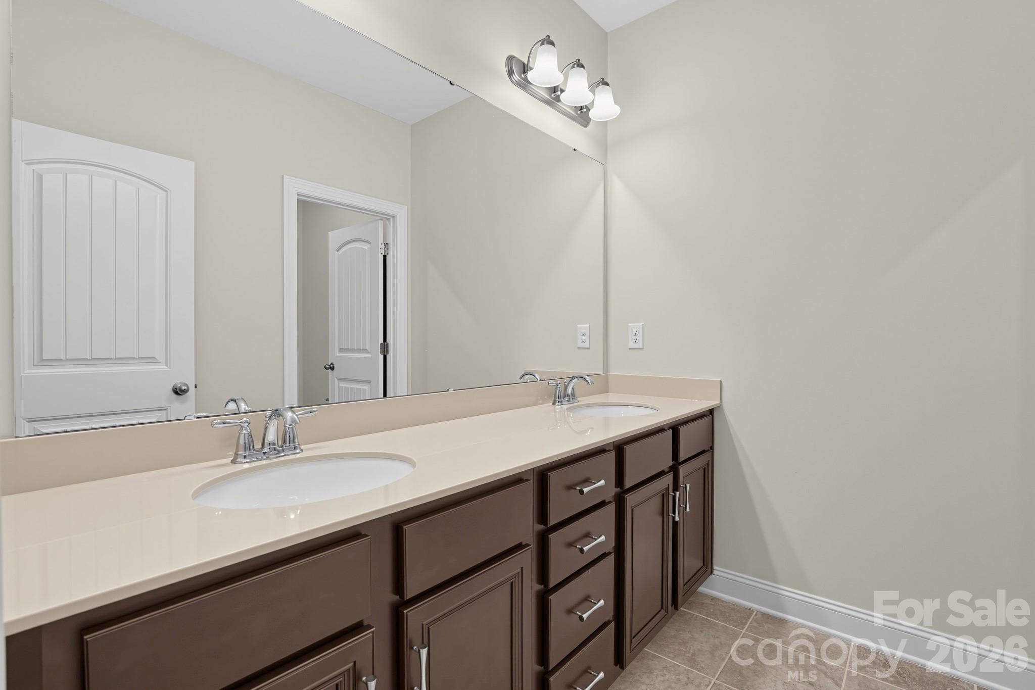 Single Family Residence at 15319 Venezia Lane, Huntersville, photo 32 of 38