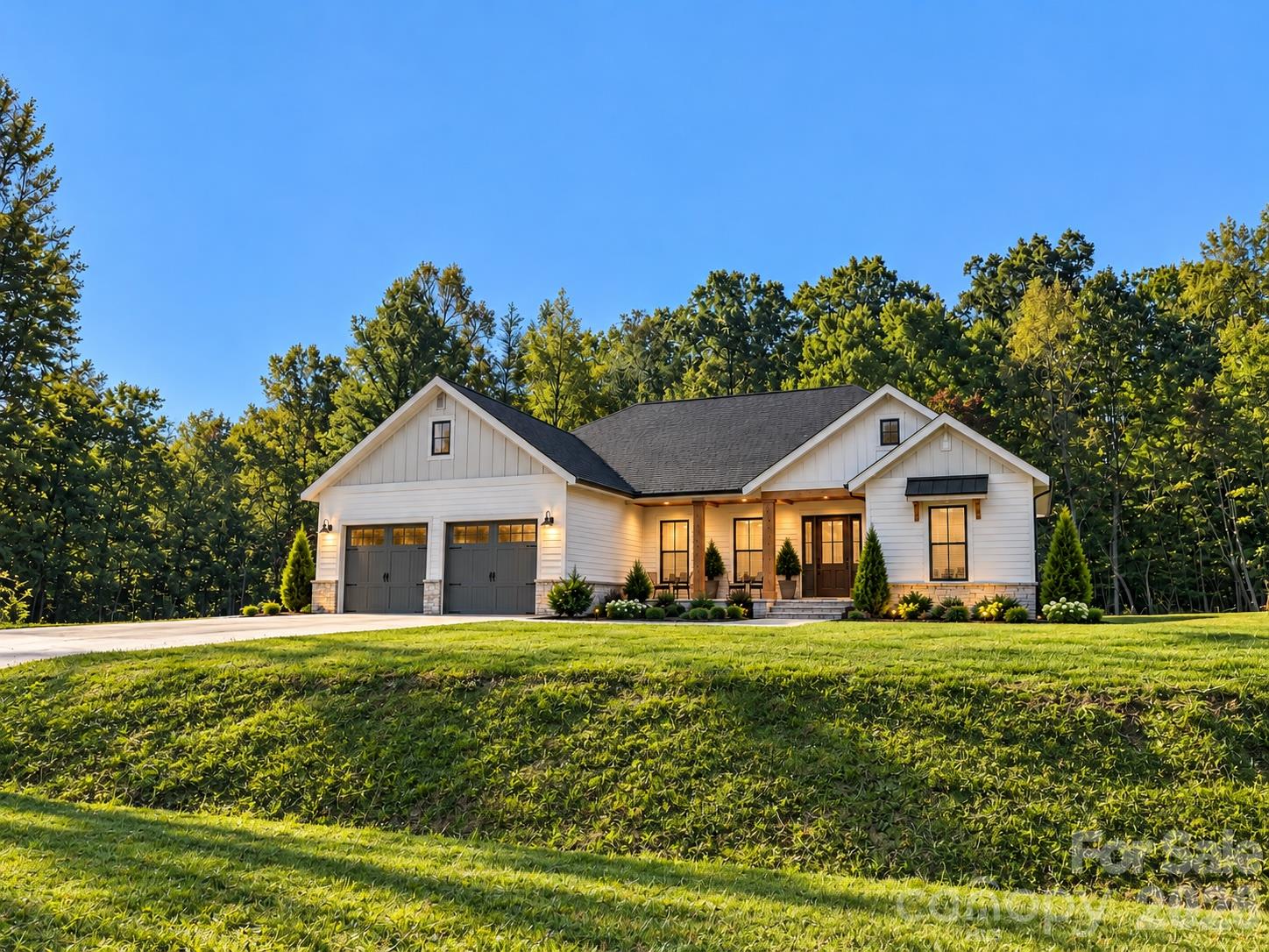 Single Family Residence at 2210 Steeple Chase Court, Morganton, photo 2 of 6