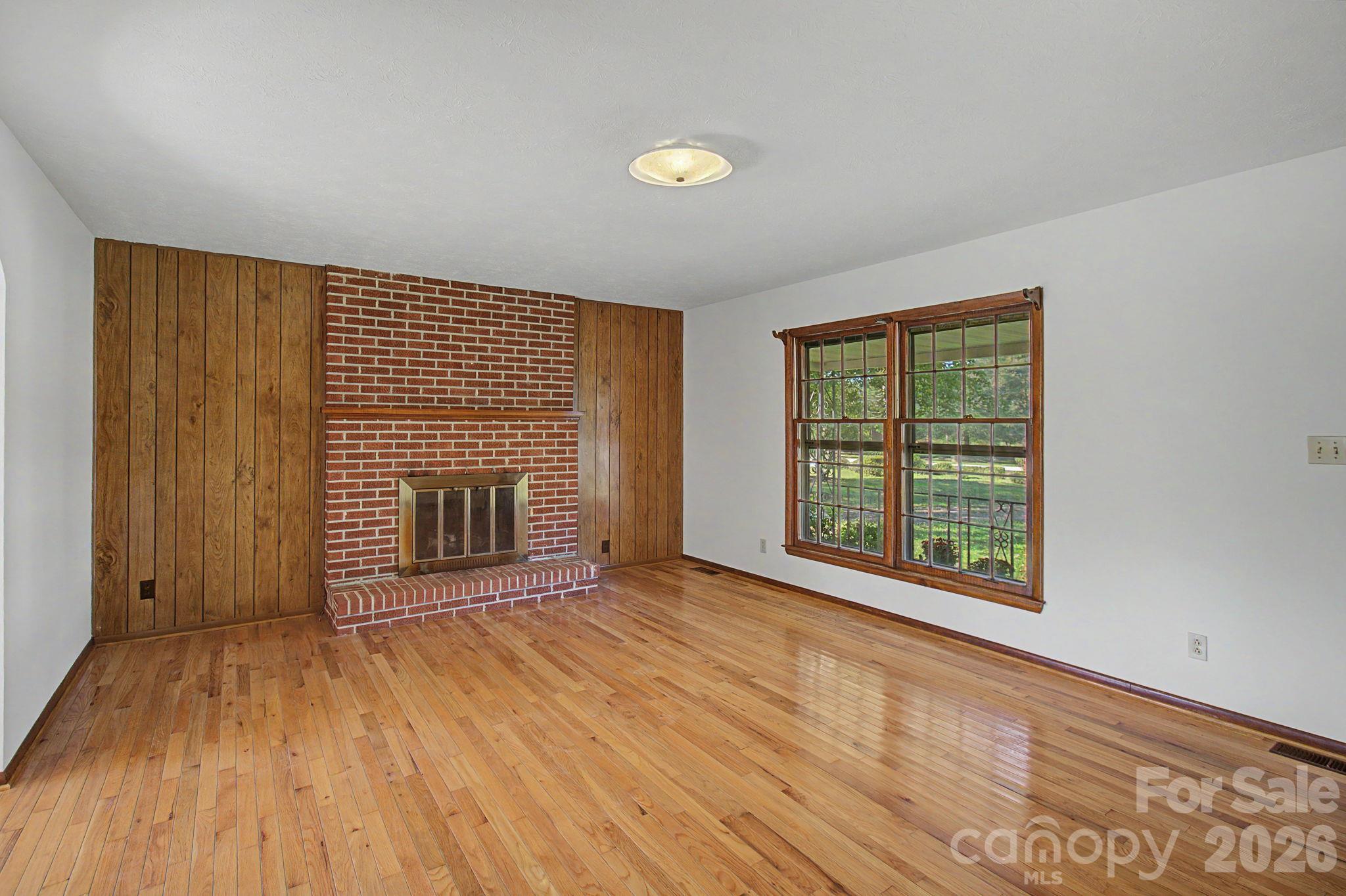 Living room - 188 Pinner Road, Arden