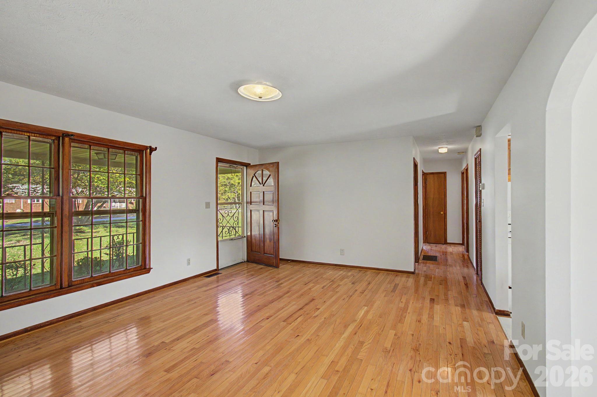 Living room with hard wood floors - 188 Pinner Road, Arden