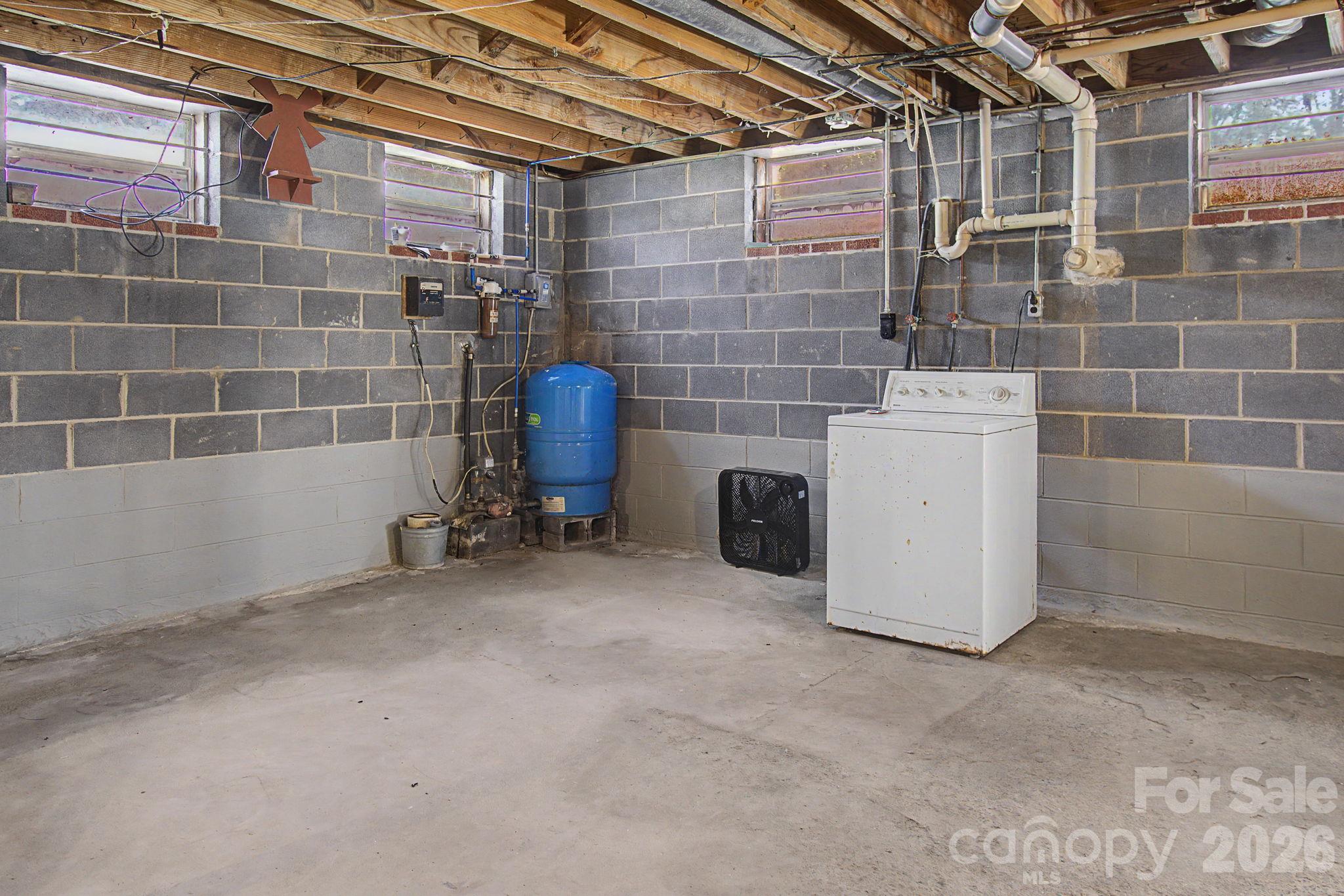 Washer in basement - 188 Pinner Road, Arden
