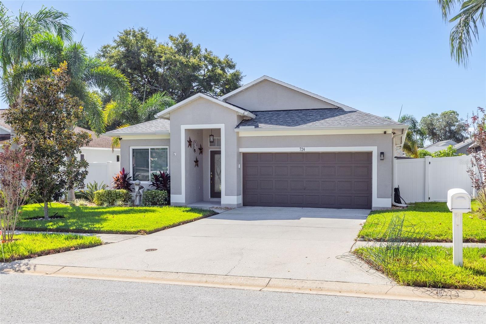 Single Family Residence at 724 SANDY HILLS AVE, TARPON SPRINGS, photo 2 of 38