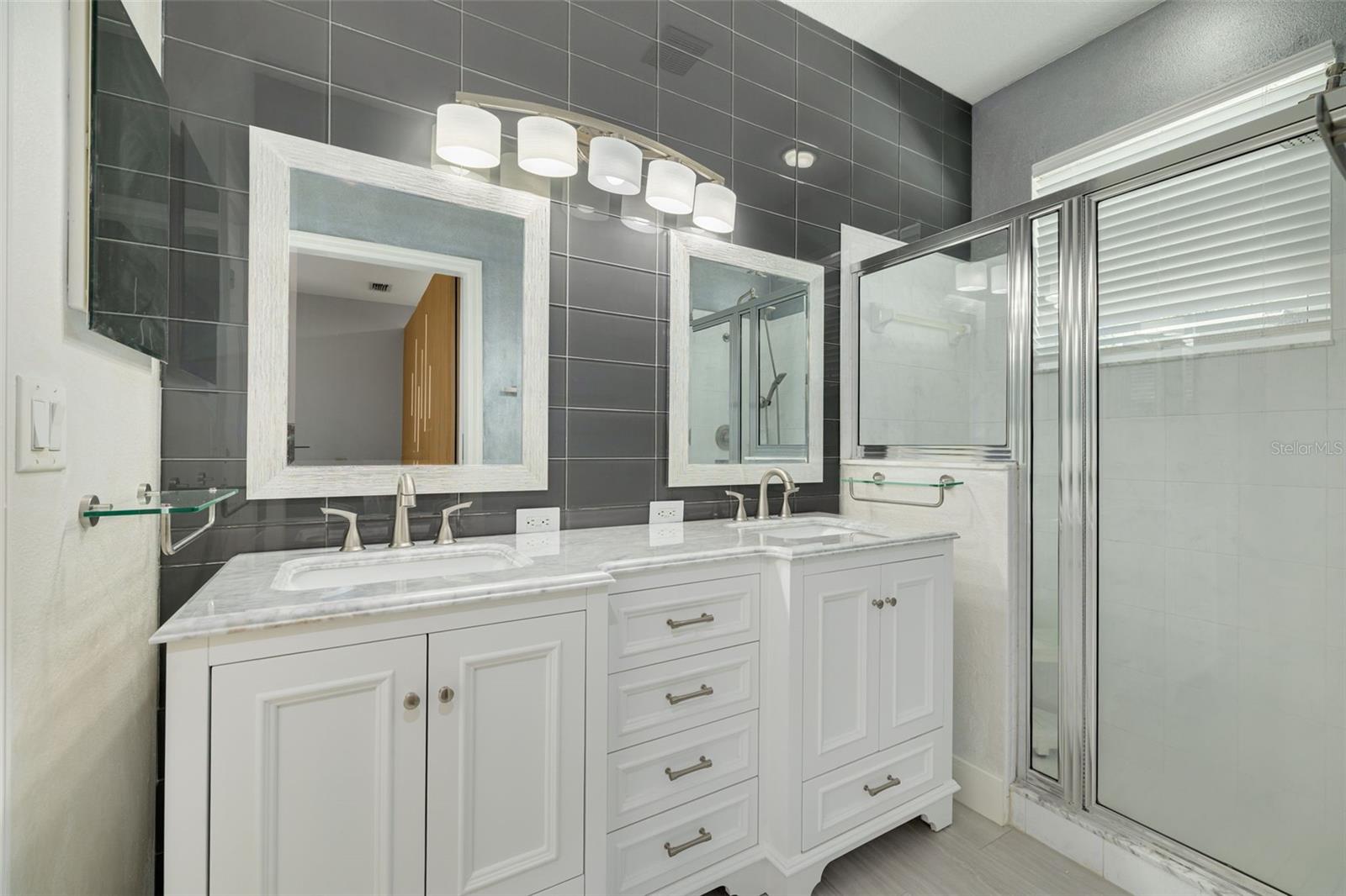 Single Family Residence at 724 SANDY HILLS AVE, TARPON SPRINGS, photo 17 of 38