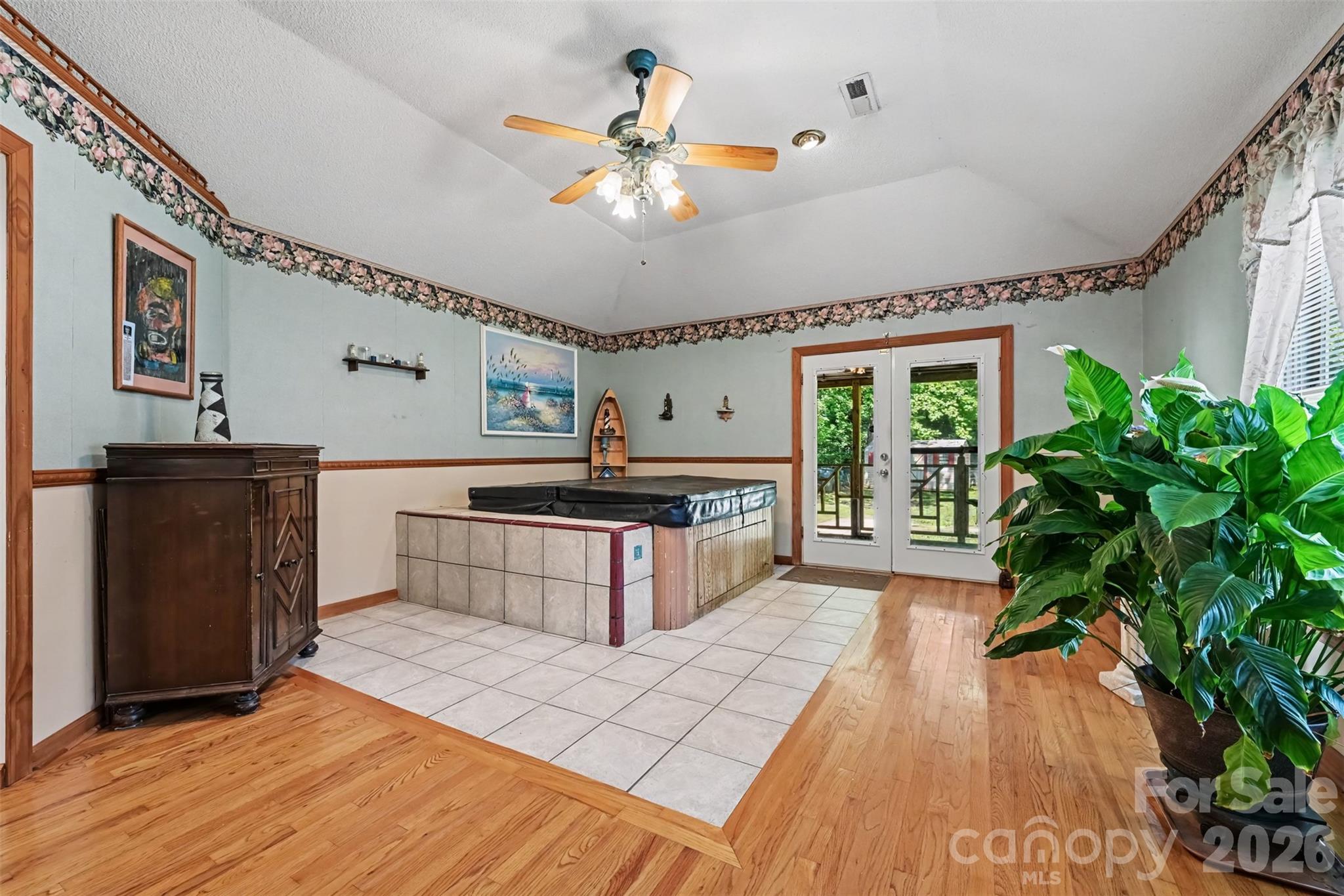 Single Family Residence at 3917 Lake Road, Charlotte, photo 8 of 20