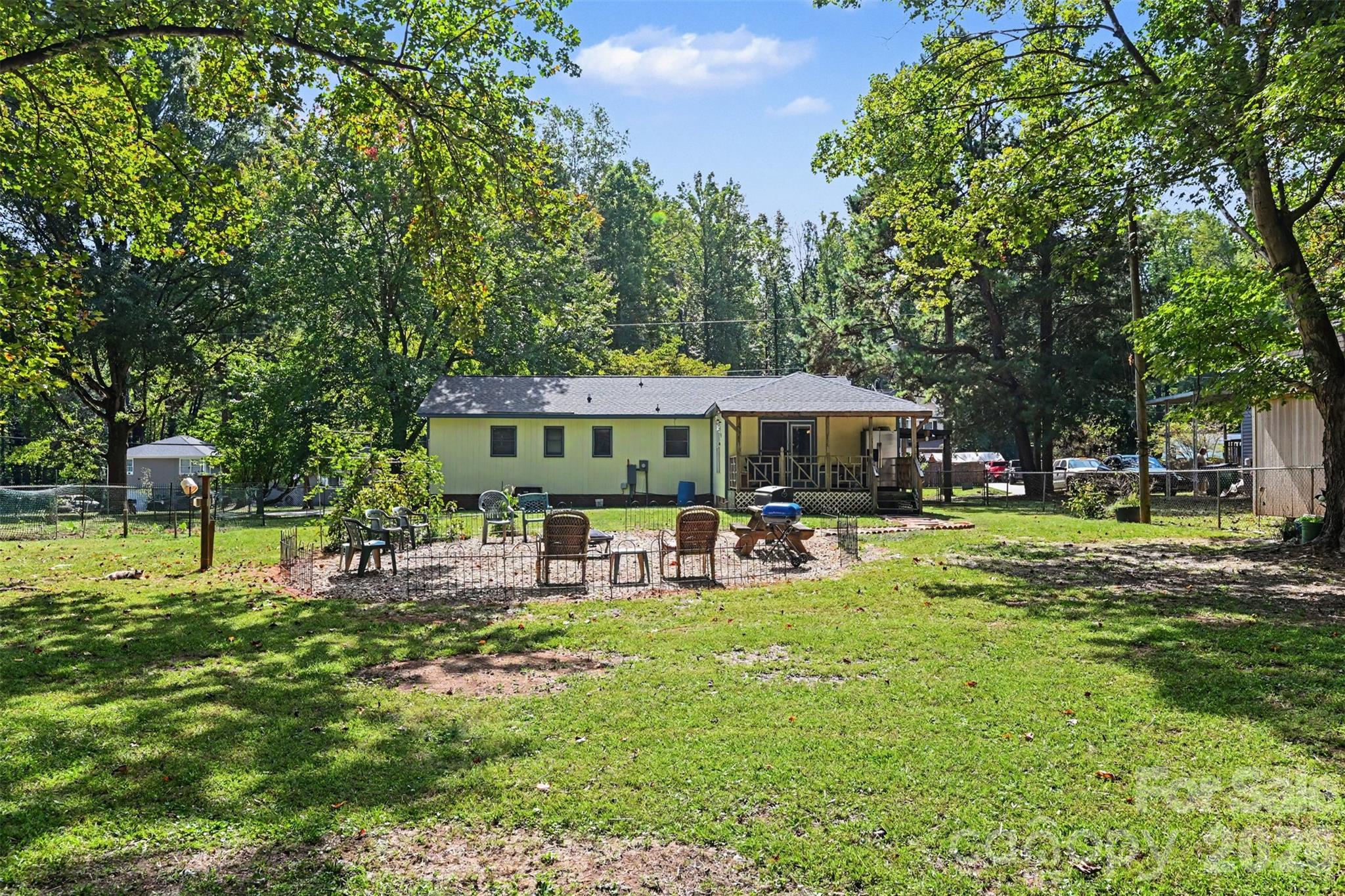 Single Family Residence at 3917 Lake Road, Charlotte, photo 17 of 20