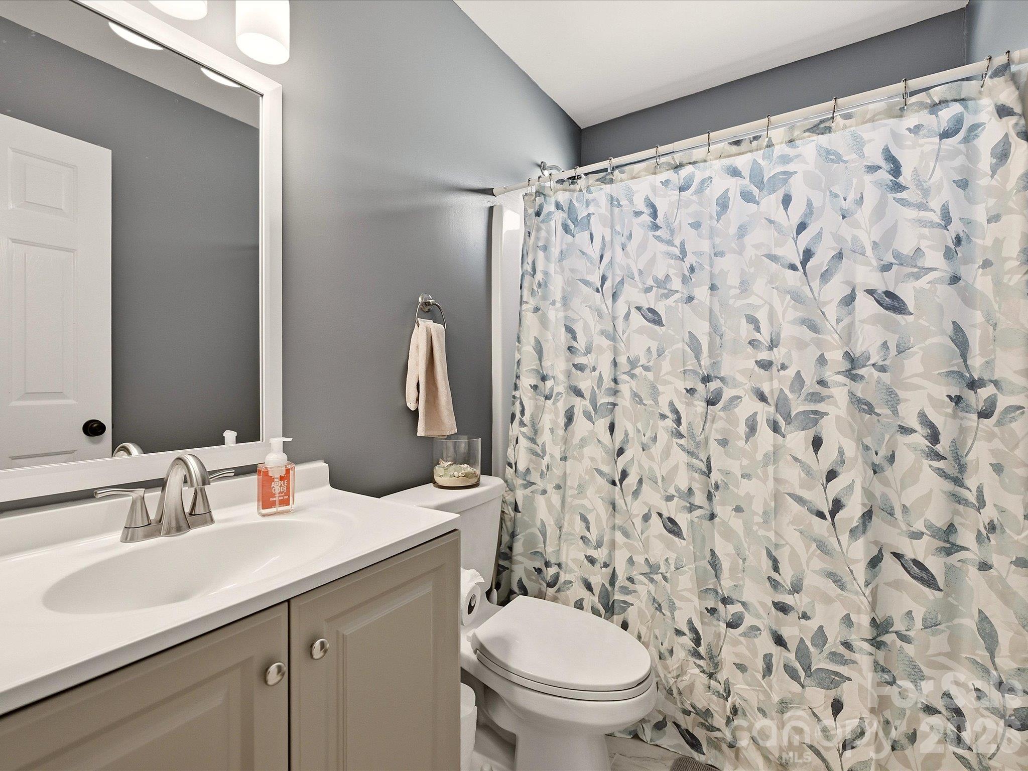 Single Family Residence at 6701 Sweetfield Drive, Charlotte, photo 20 of 29