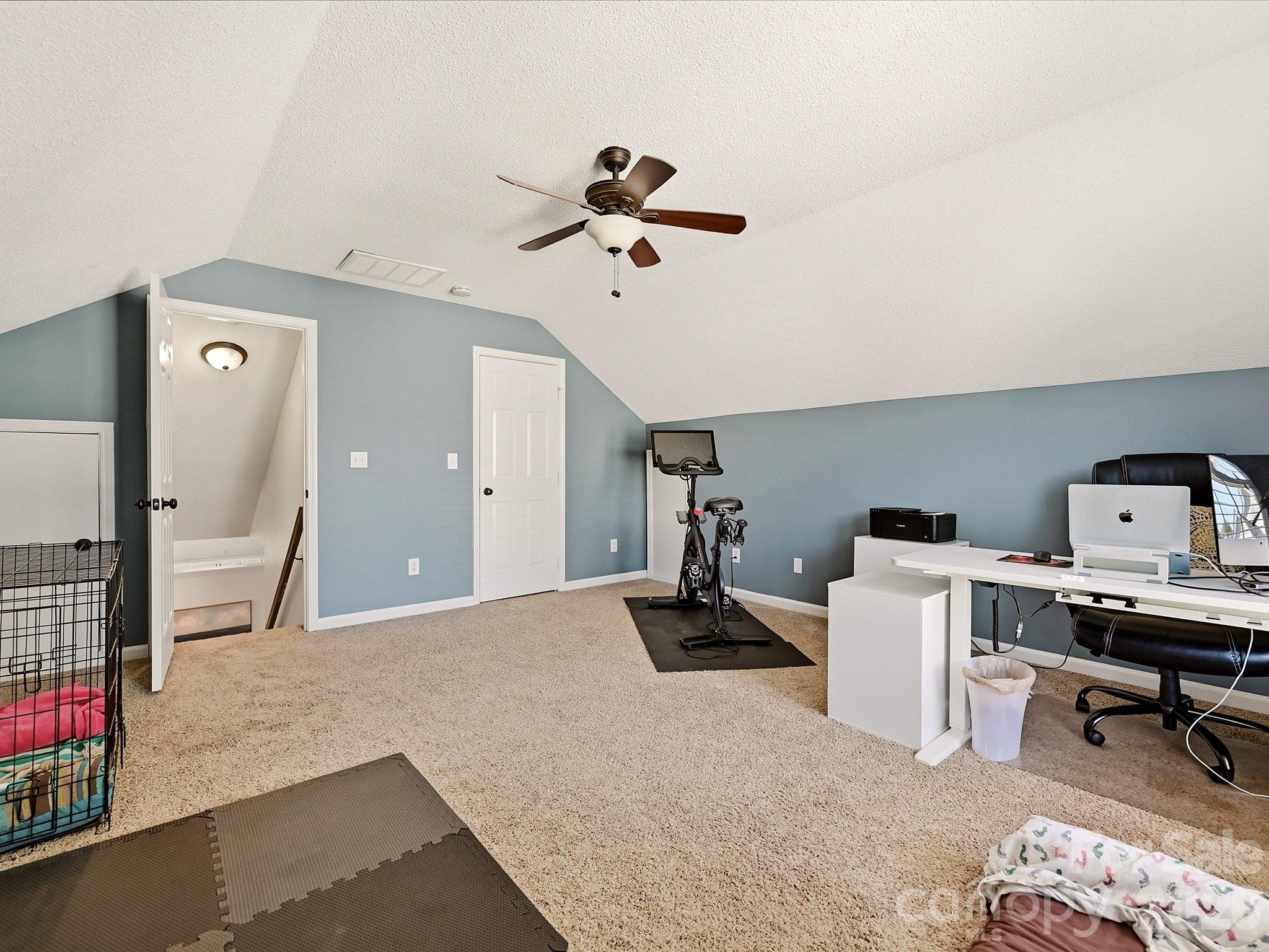 Single Family Residence at 6701 Sweetfield Drive, Charlotte, photo 23 of 29