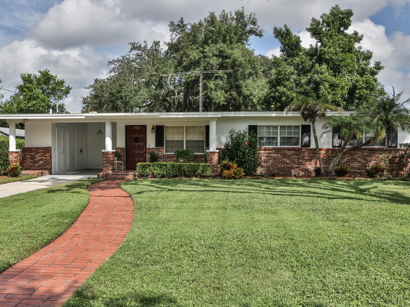 650 PARK LN