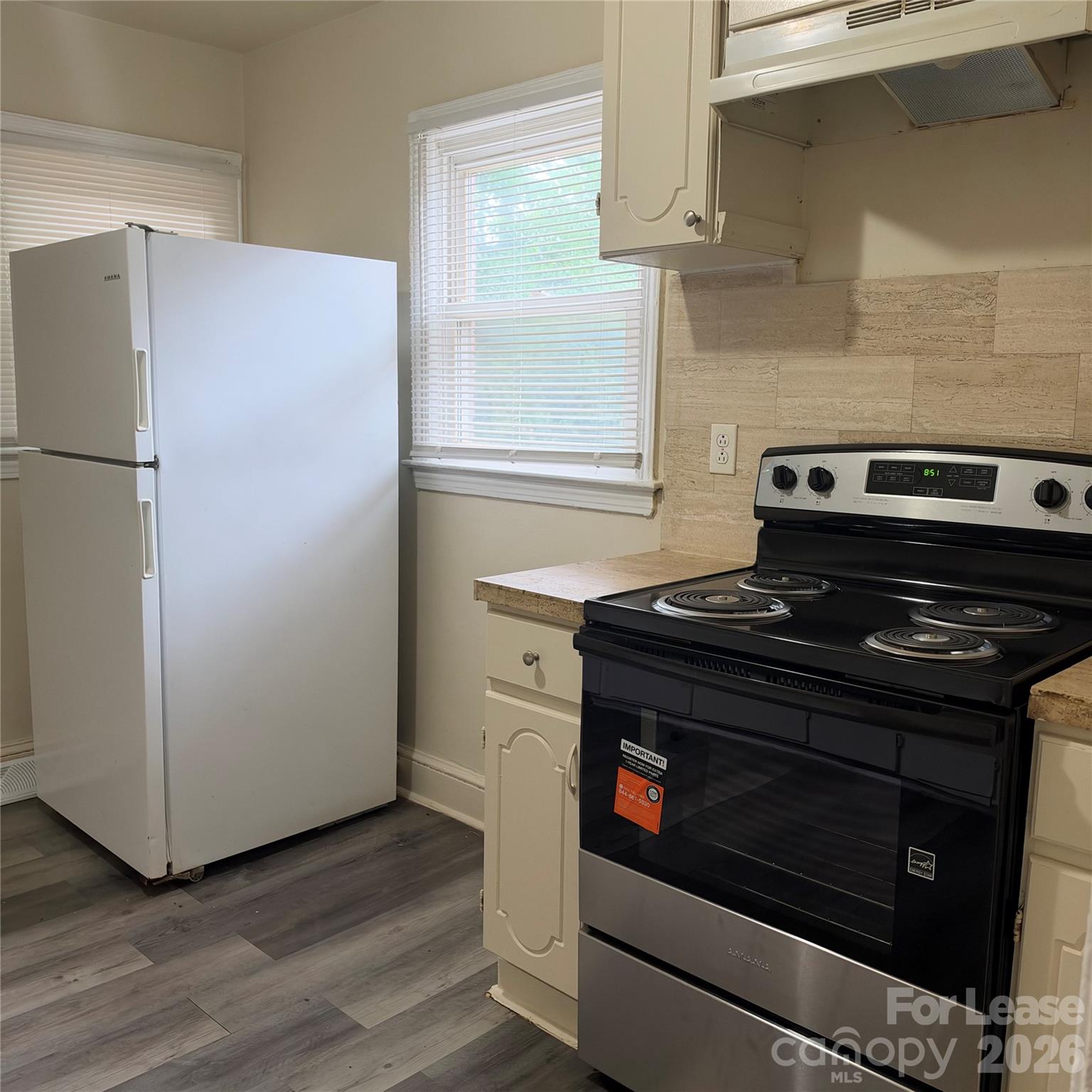 Apartment at 820 West Boulevard, Charlotte, photo 4 of 7