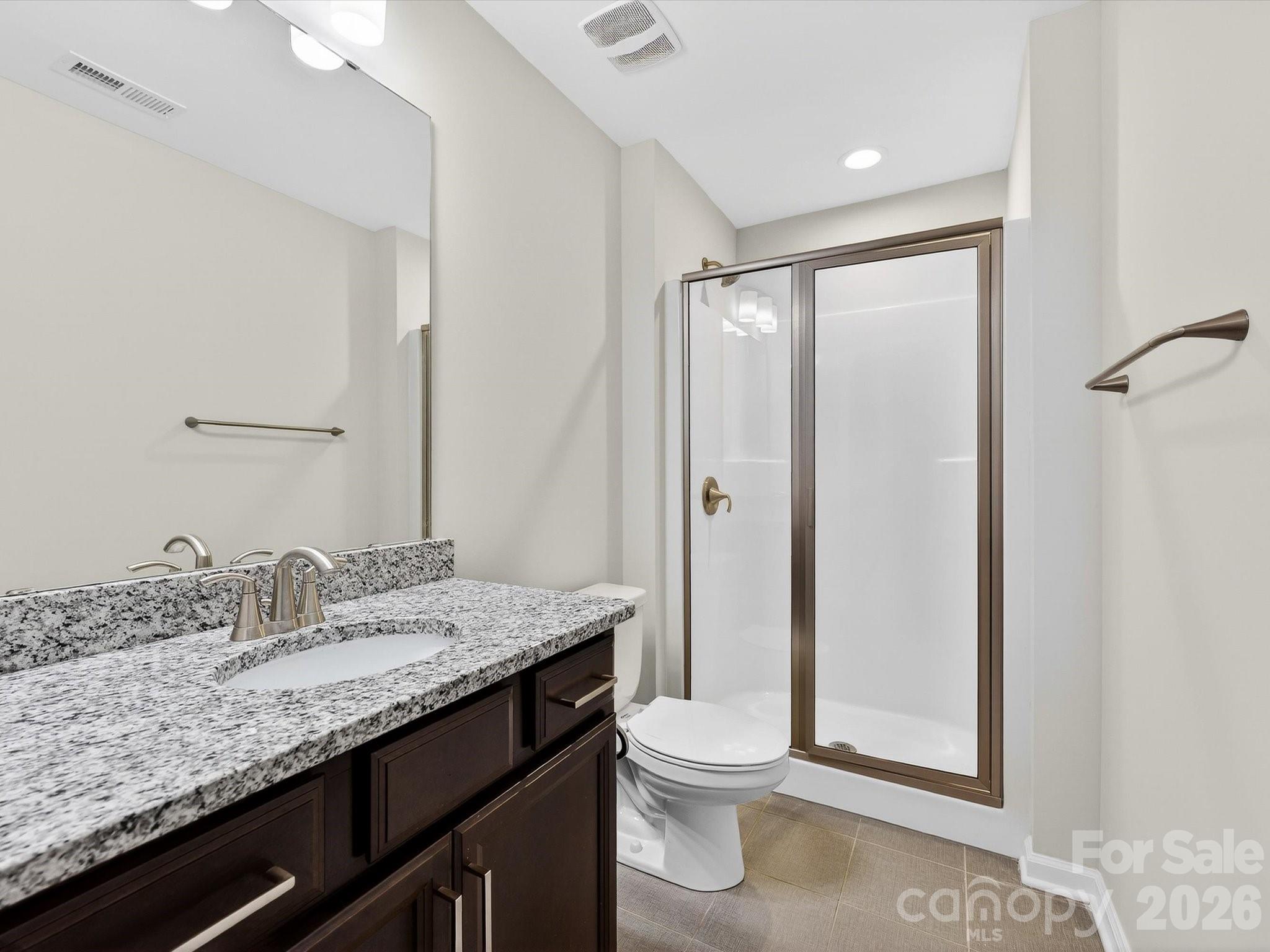 Townhouse at 332 Hastings Run Drive, Charlotte, photo 7 of 31