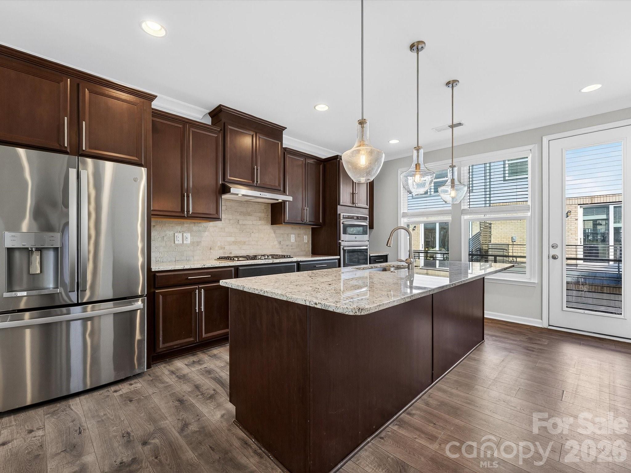 Townhouse at 332 Hastings Run Drive, Charlotte, photo 10 of 31