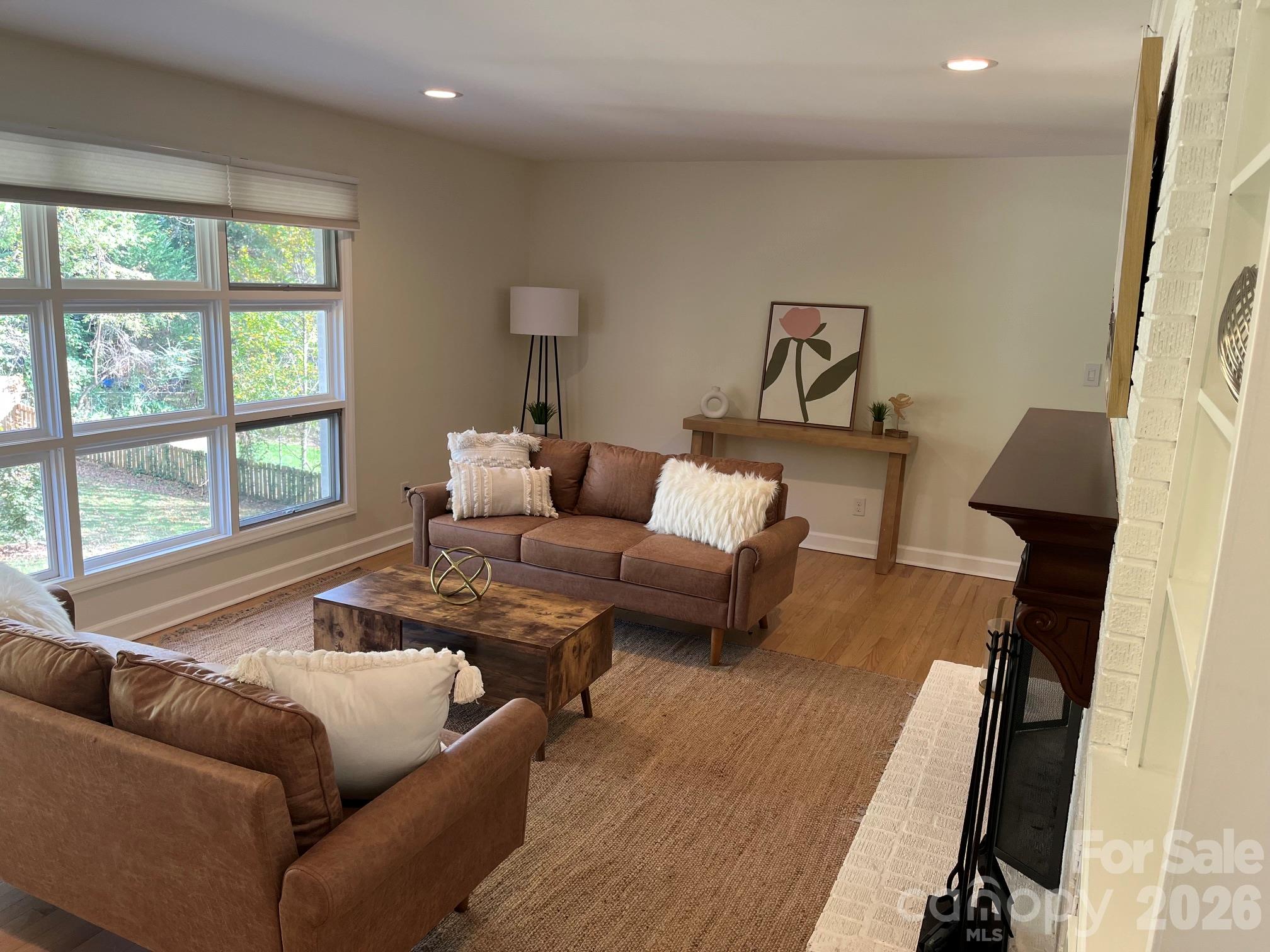 Single Family Residence at 2 Bevlyn Drive, Asheville, photo 11 of 93