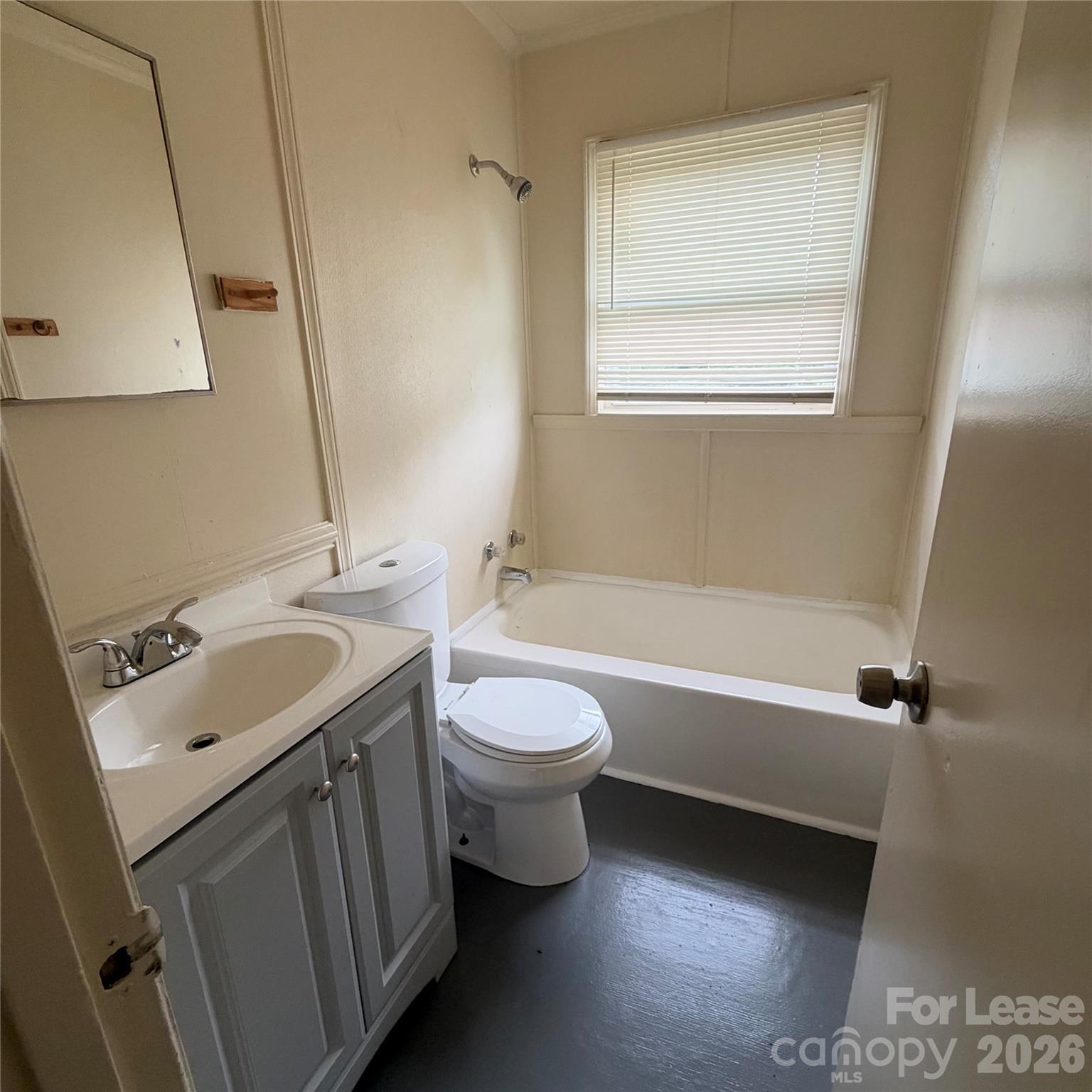 Apartment at 1661 Montana Drive, Charlotte, photo 5 of 6
