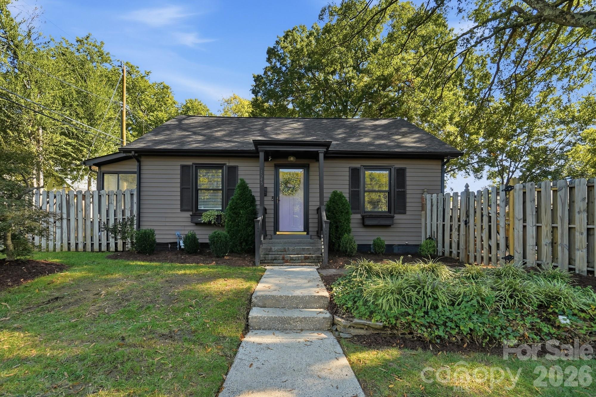 Single Family Residence at 1545 Wickford Place, Charlotte, photo 20 of 20