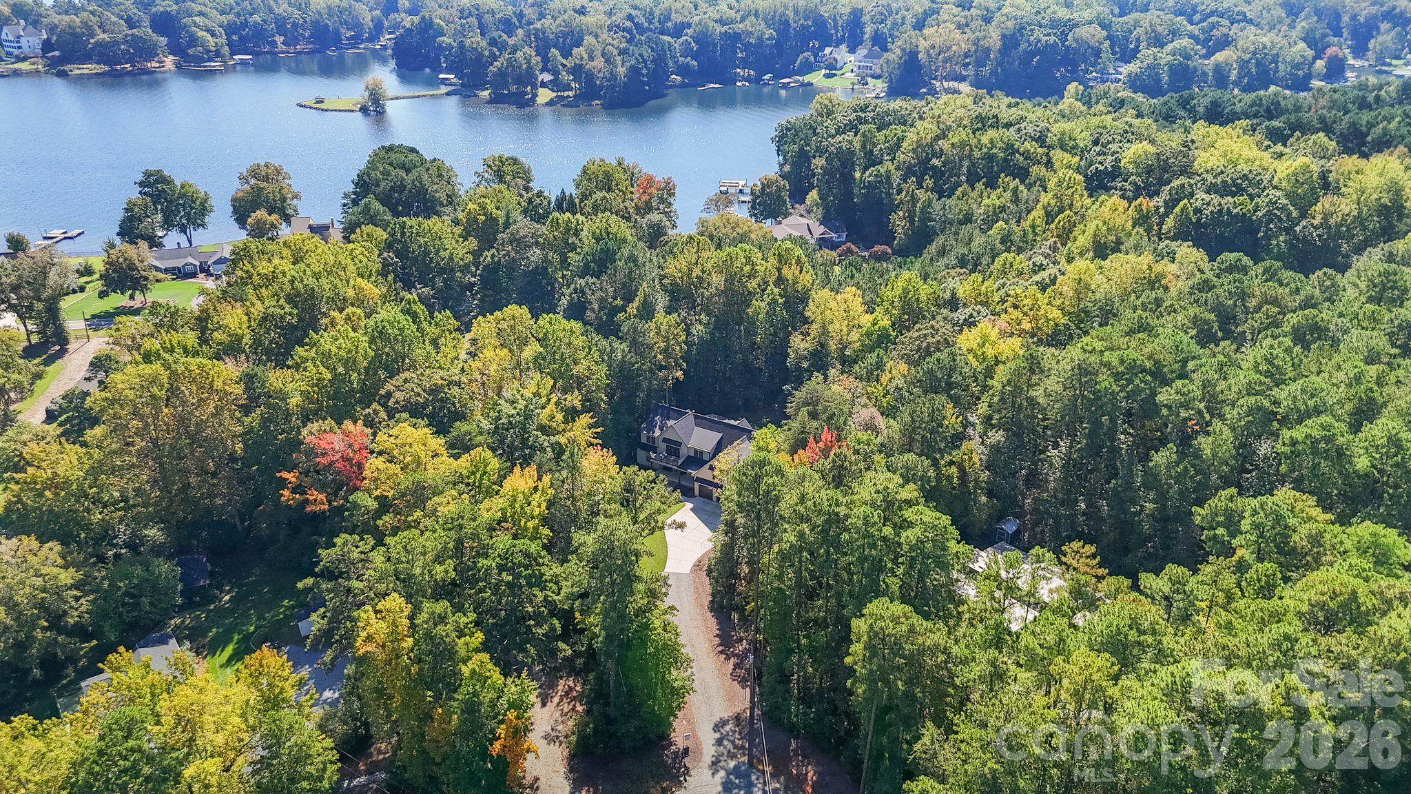 CLOSE TO LAKE NORMAN - 2866 Backwoods Trail, Denver