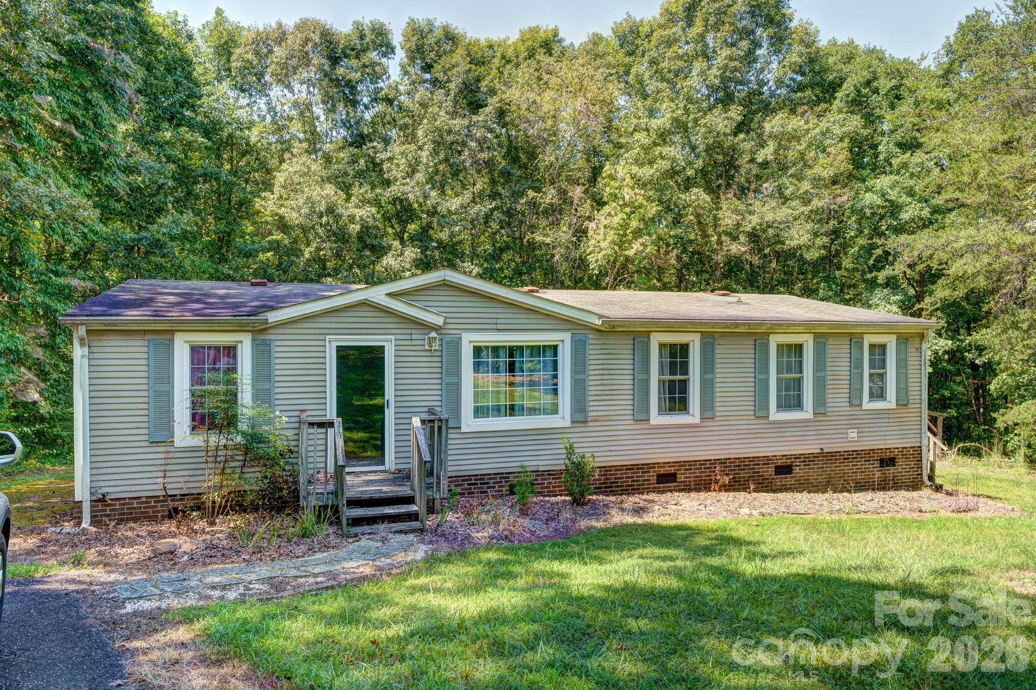 1218 Forest Ridge Drive