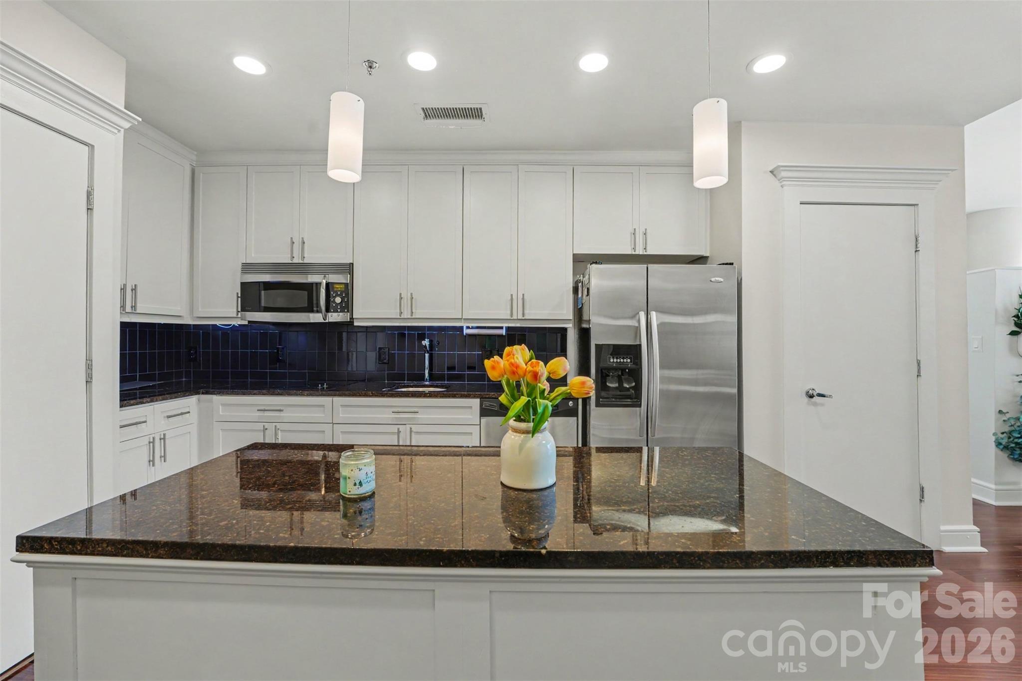 Kitchen - 333 W Trade Street, Charlotte
