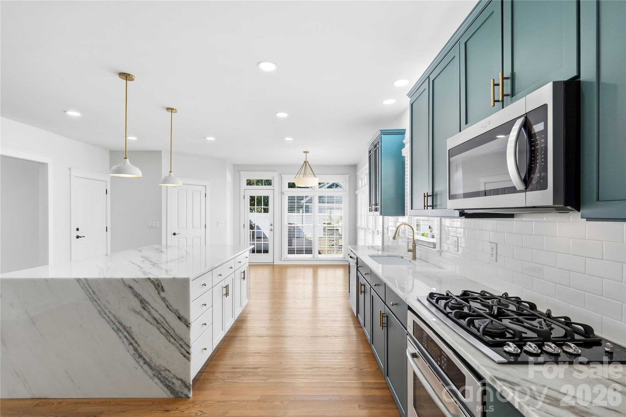 Single Family Residence at 882 Promenade Walk, Fort Mill, photo 22 of 48