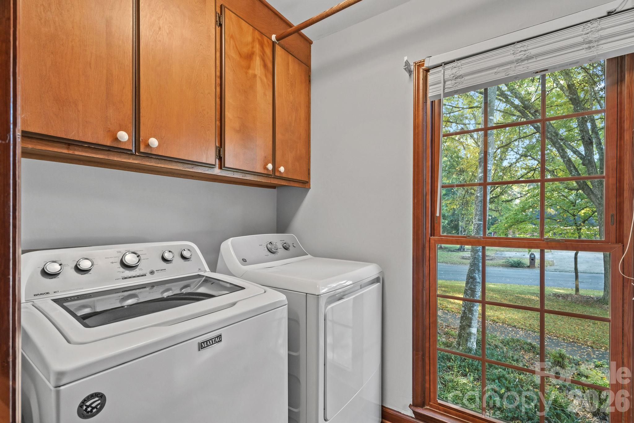 Single Family Residence at 2716 Oldenway Drive, Charlotte, photo 29 of 45