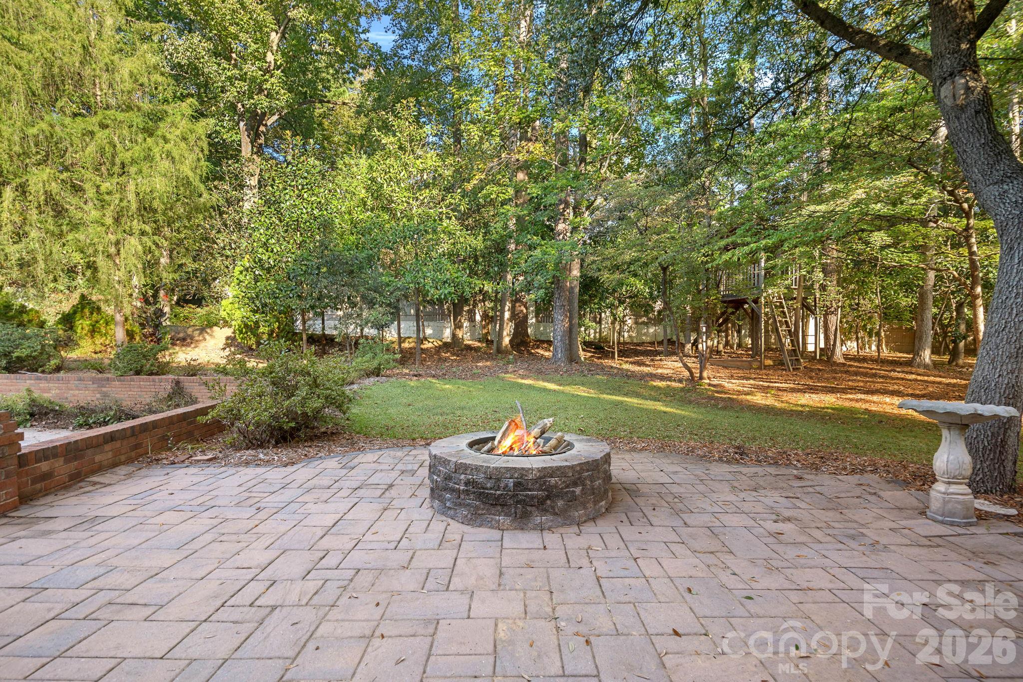 Single Family Residence at 2716 Oldenway Drive, Charlotte, photo 40 of 45