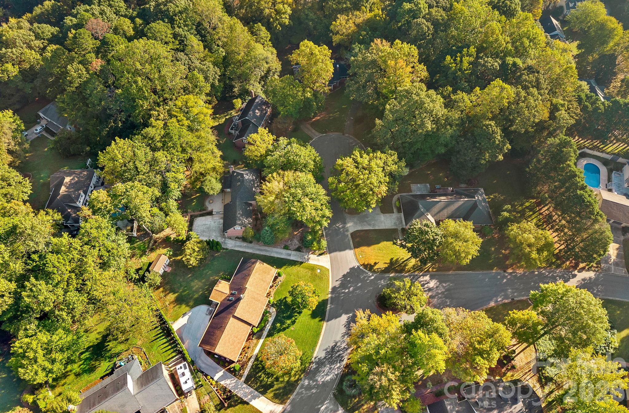 Single Family Residence at 2716 Oldenway Drive, Charlotte, photo 44 of 45