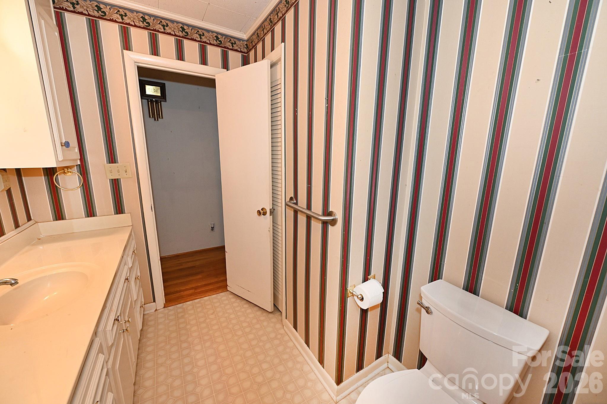 Single Family Residence at 7320 Old Laurel Road, Hickory, photo 16 of 22