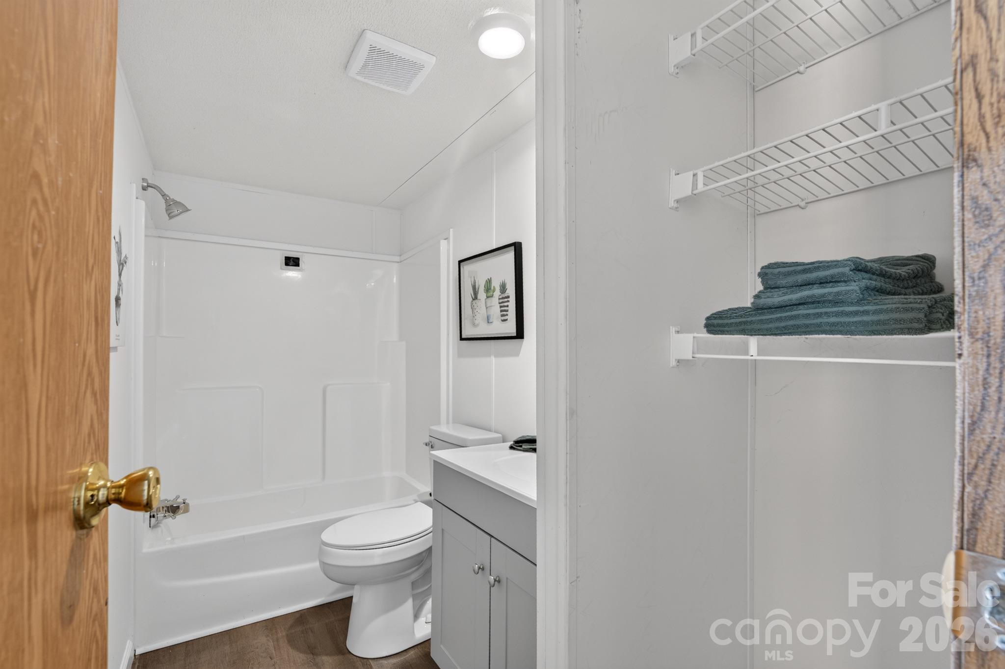 Single Family Residence at 1504 Dulatown Road, Lenoir, photo 21 of 30