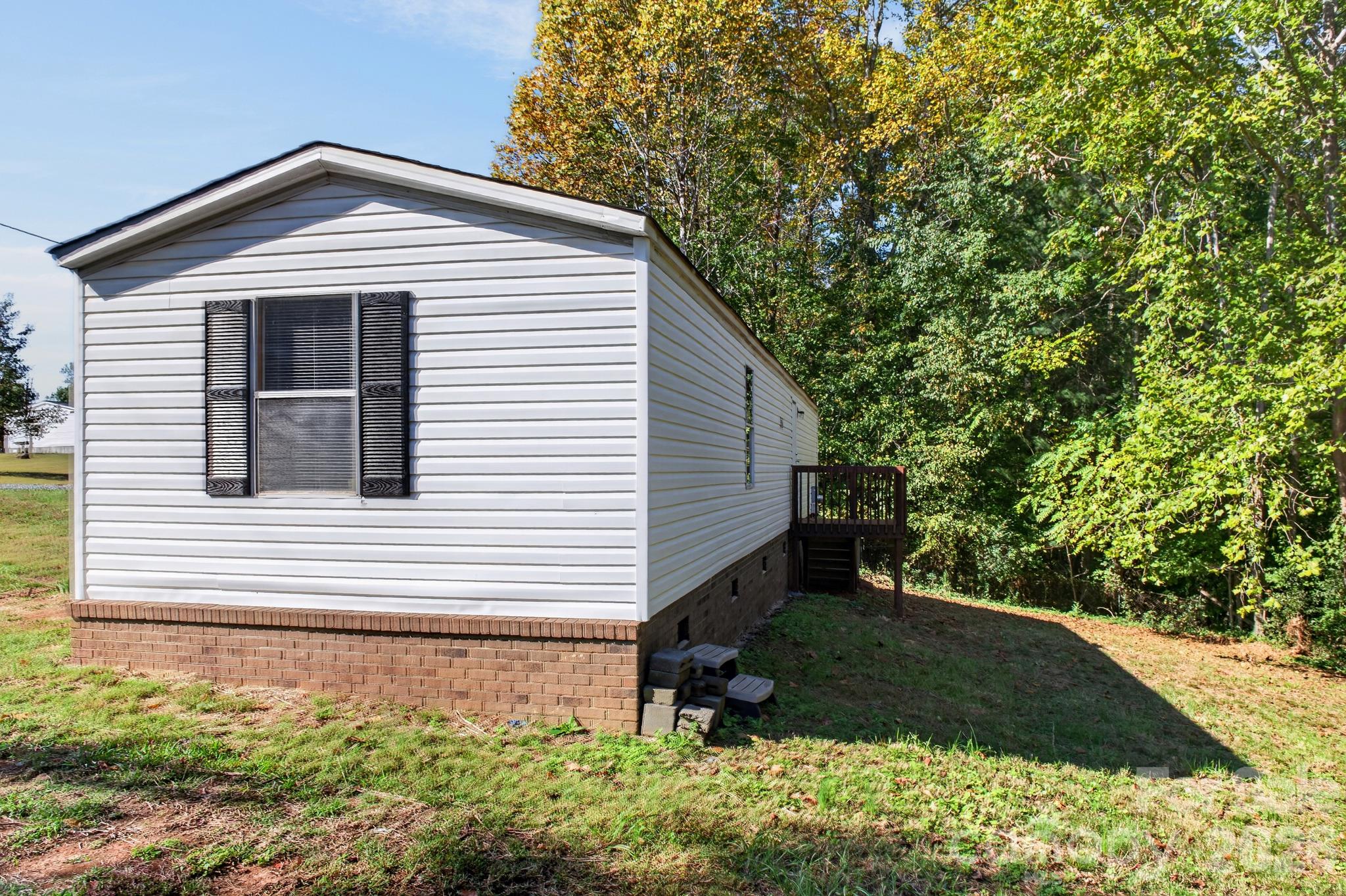 Single Family Residence at 1504 Dulatown Road, Lenoir, photo 26 of 30