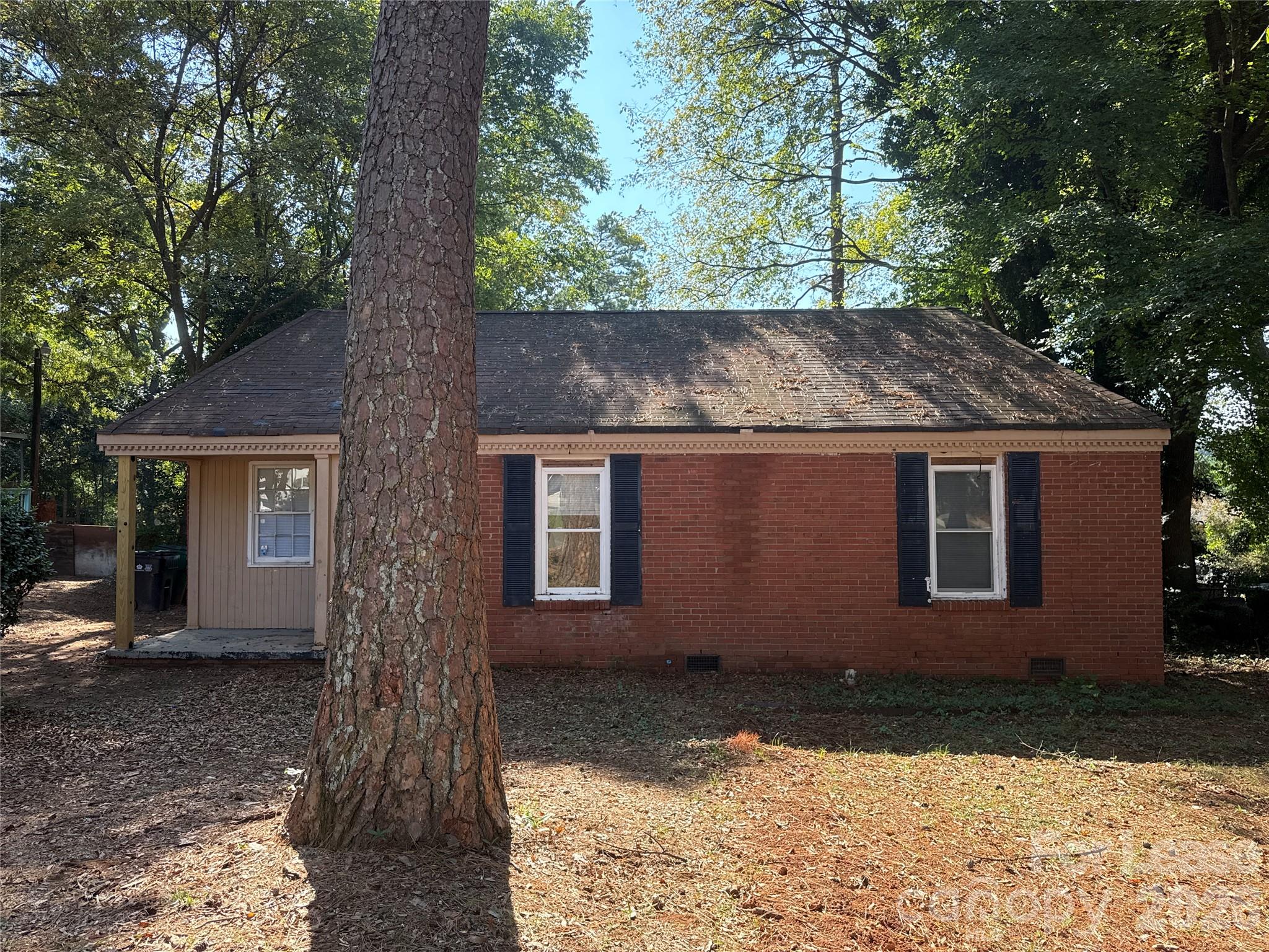 5135 Grapevine Drive