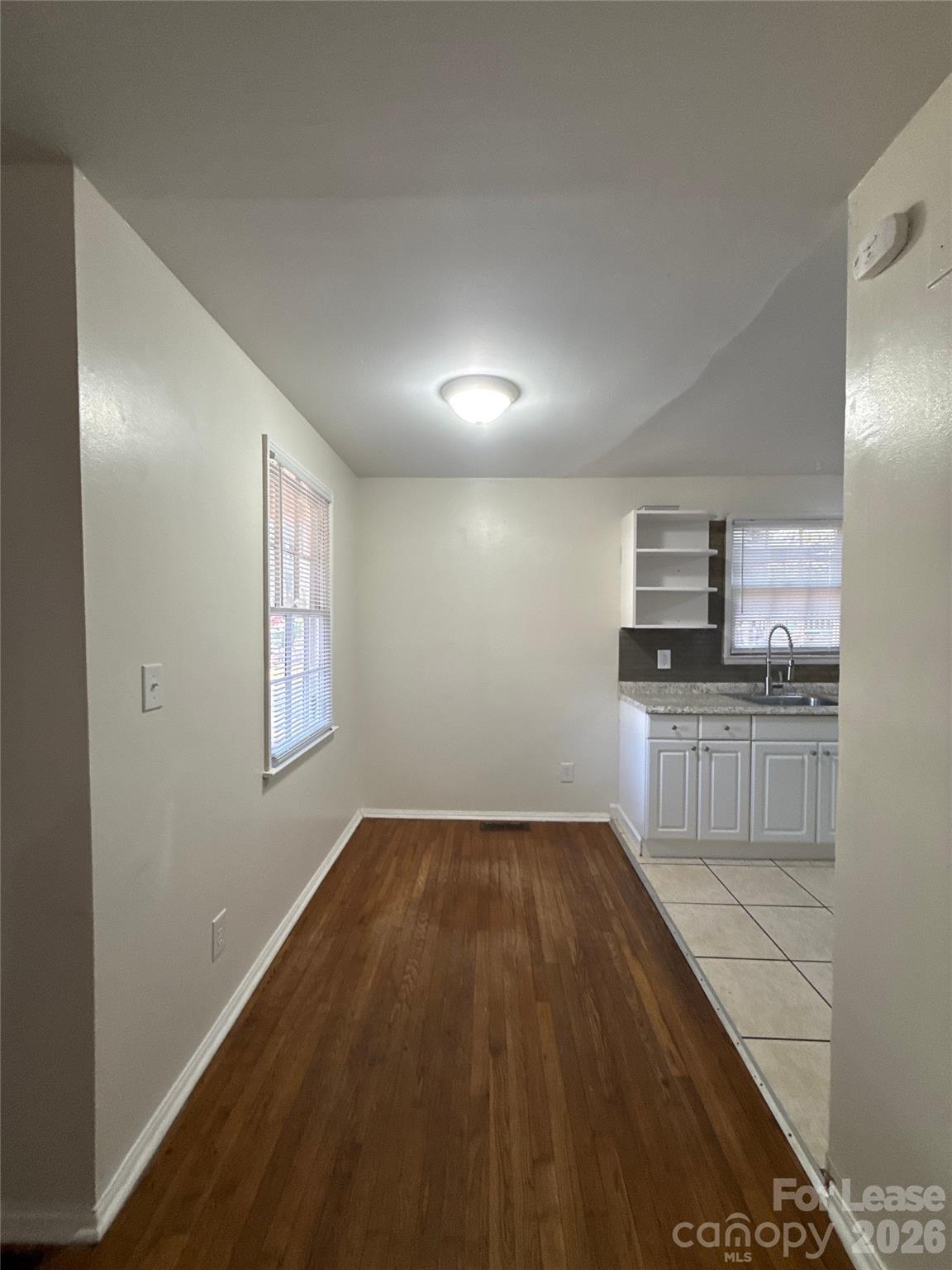 Single Family Residence at 5135 Grapevine Drive, Charlotte, photo 4 of 14