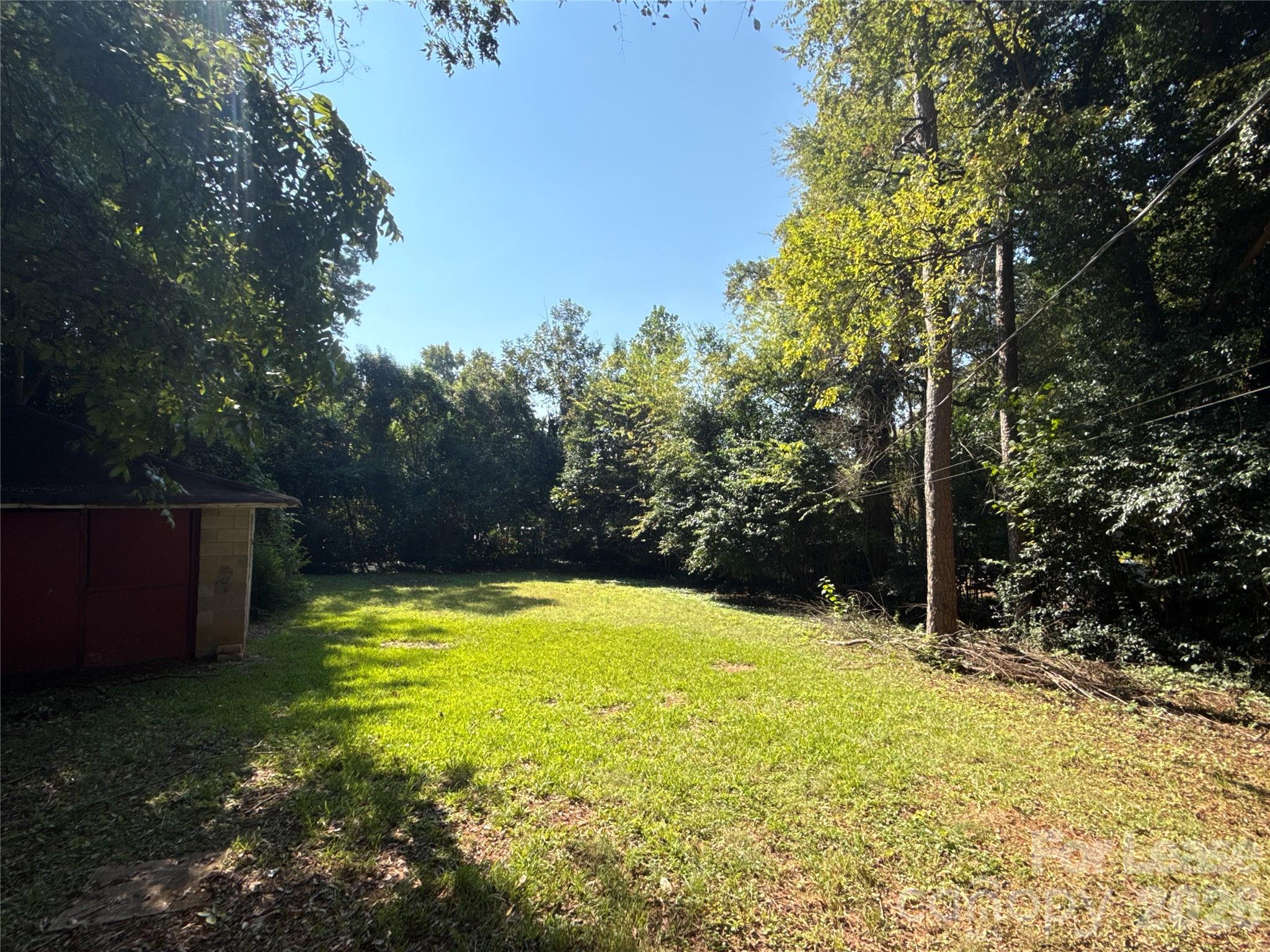Single Family Residence at 5135 Grapevine Drive, Charlotte, photo 13 of 14