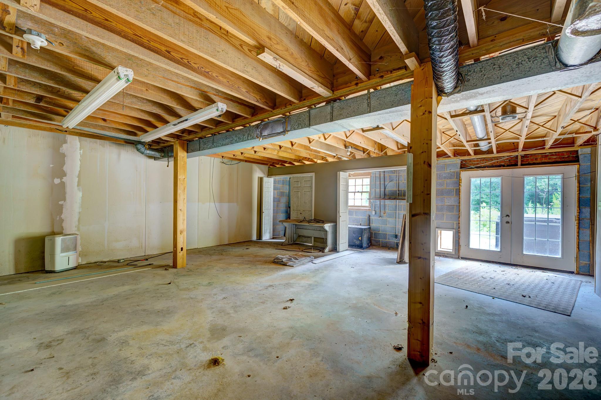 Single Family Residence at 205 Forest Dellinger Road, Bessemer City, photo 14 of 21