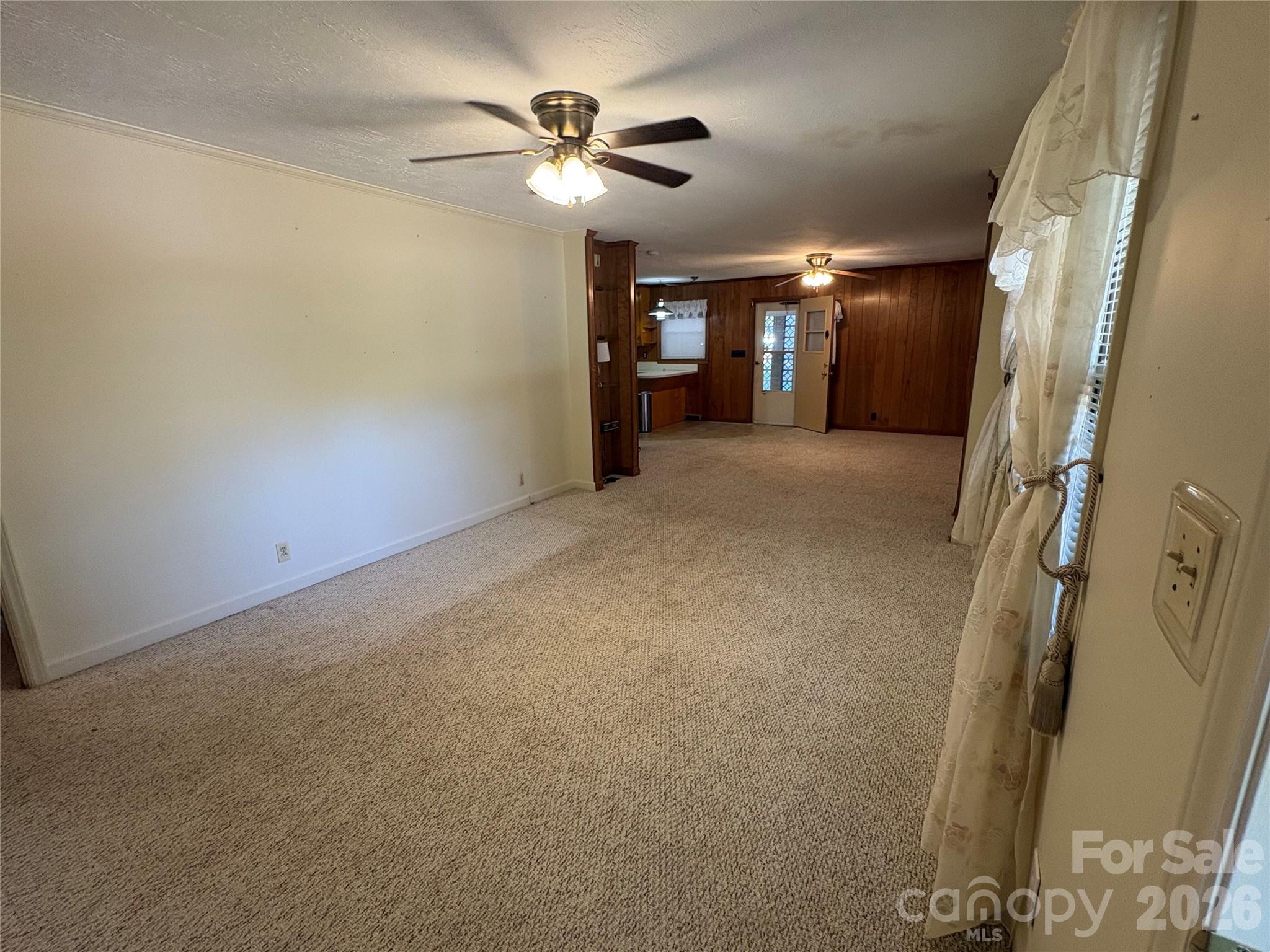 Living Room looking towards kitchen area - 94 Tulip Avenue, Concord