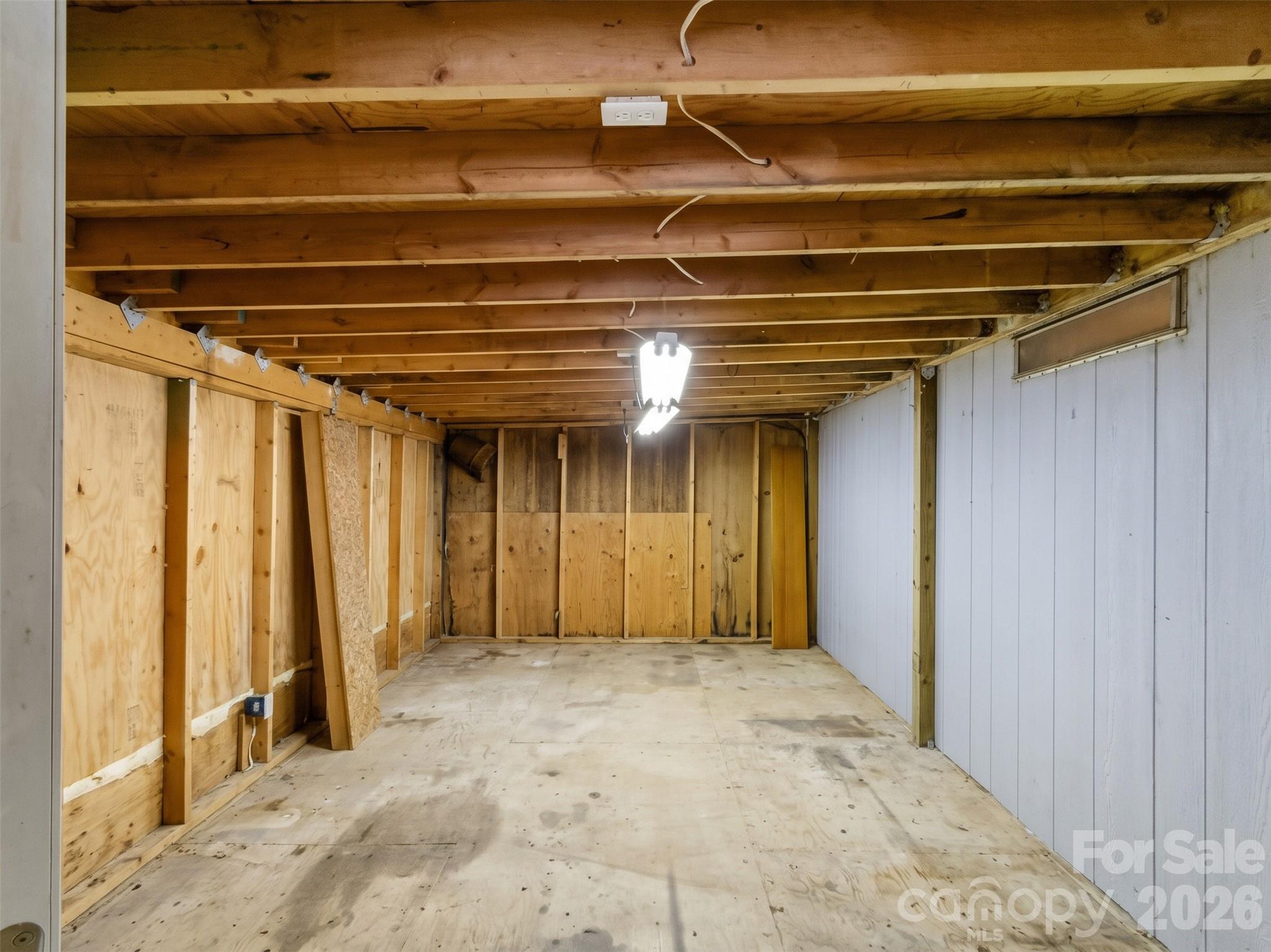Single Family Residence at 50 Wild Iris Drive, Burnsville, photo 11 of 38