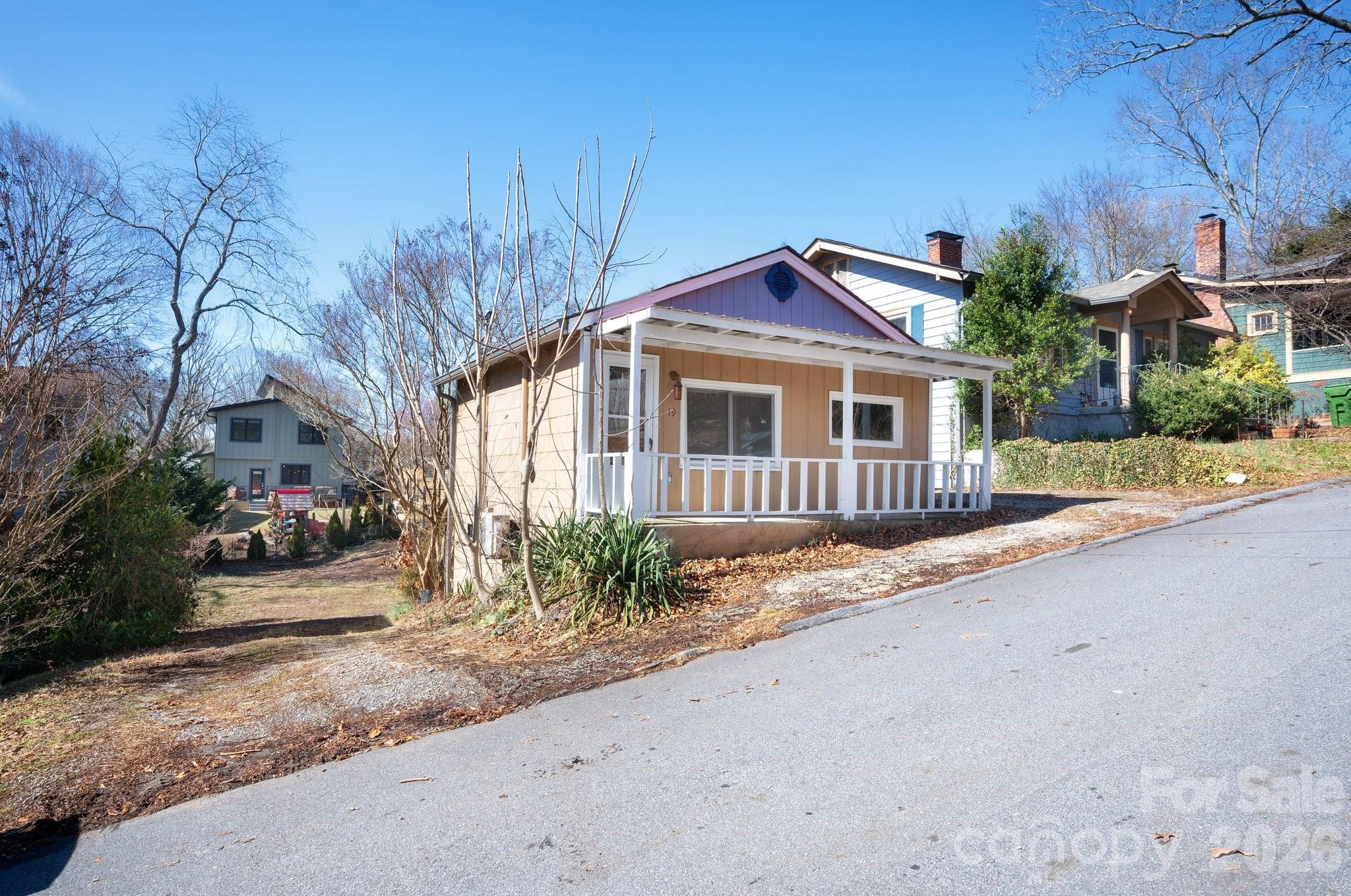 Triplex at 17 & 19 Hubbard Avenue, Asheville, photo 5 of 42