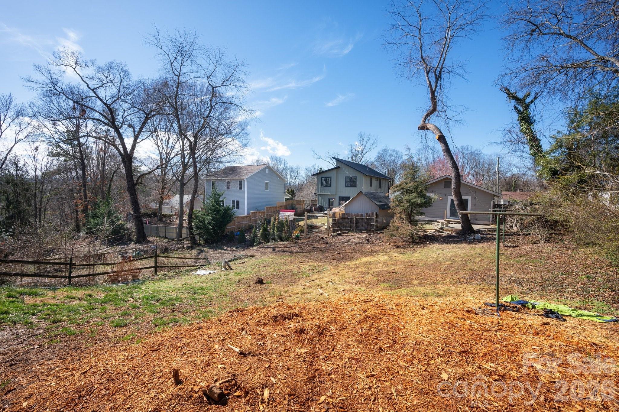 Triplex at 17 & 19 Hubbard Avenue, Asheville, photo 31 of 42