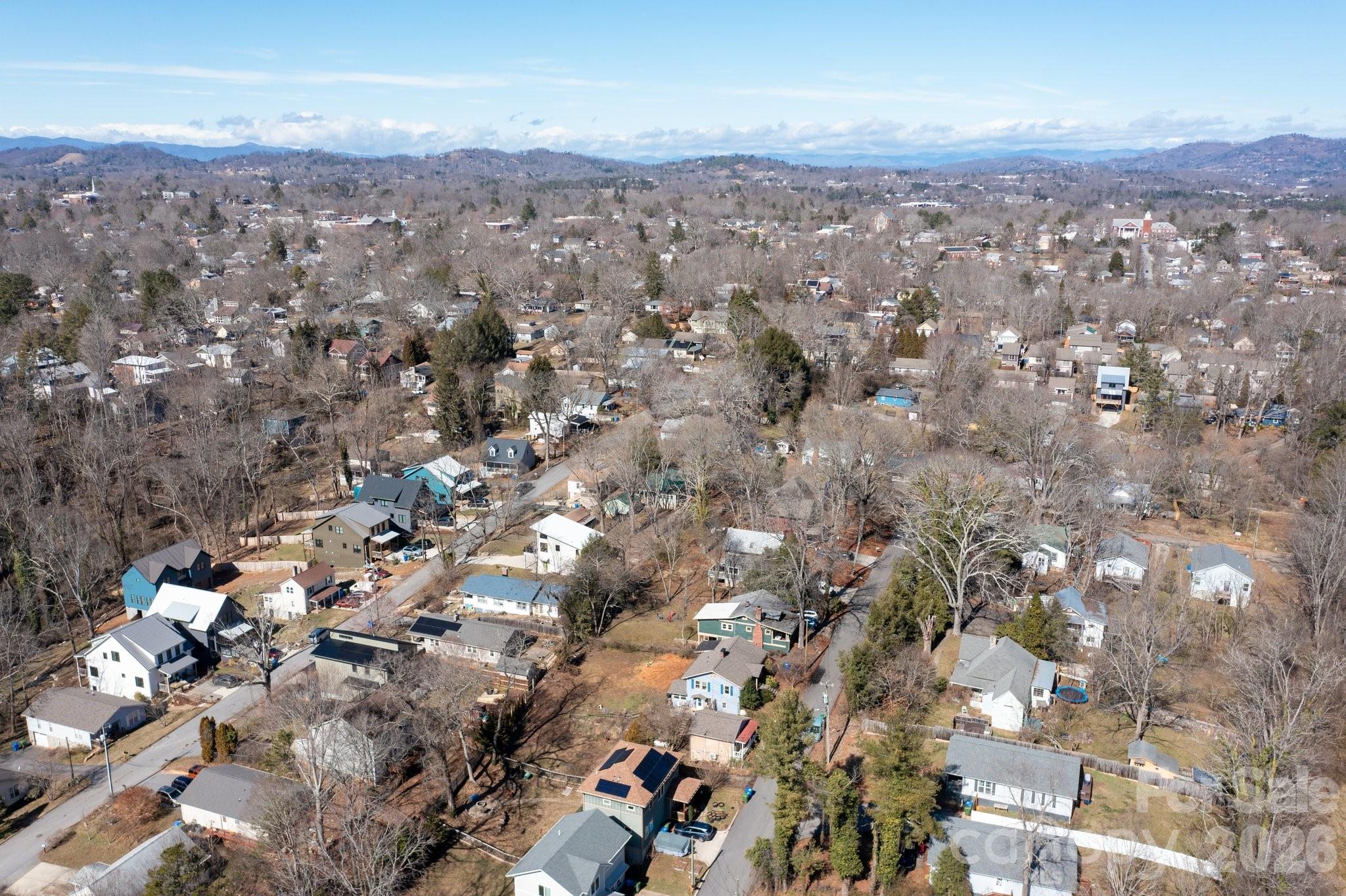 Triplex at 17 & 19 Hubbard Avenue, Asheville, photo 35 of 42
