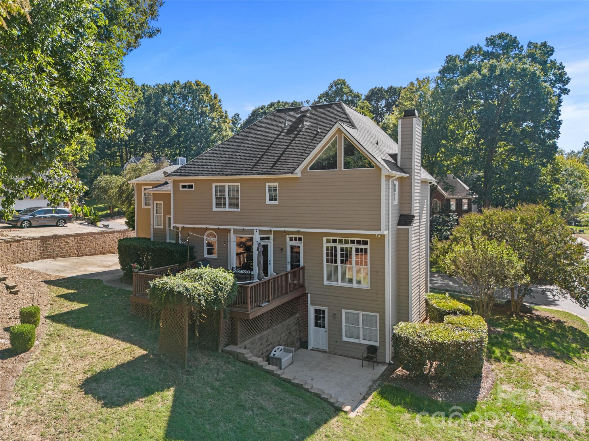 Single Family Residence at 9014 Oxfordshire Court, Huntersville, photo 22 of 24