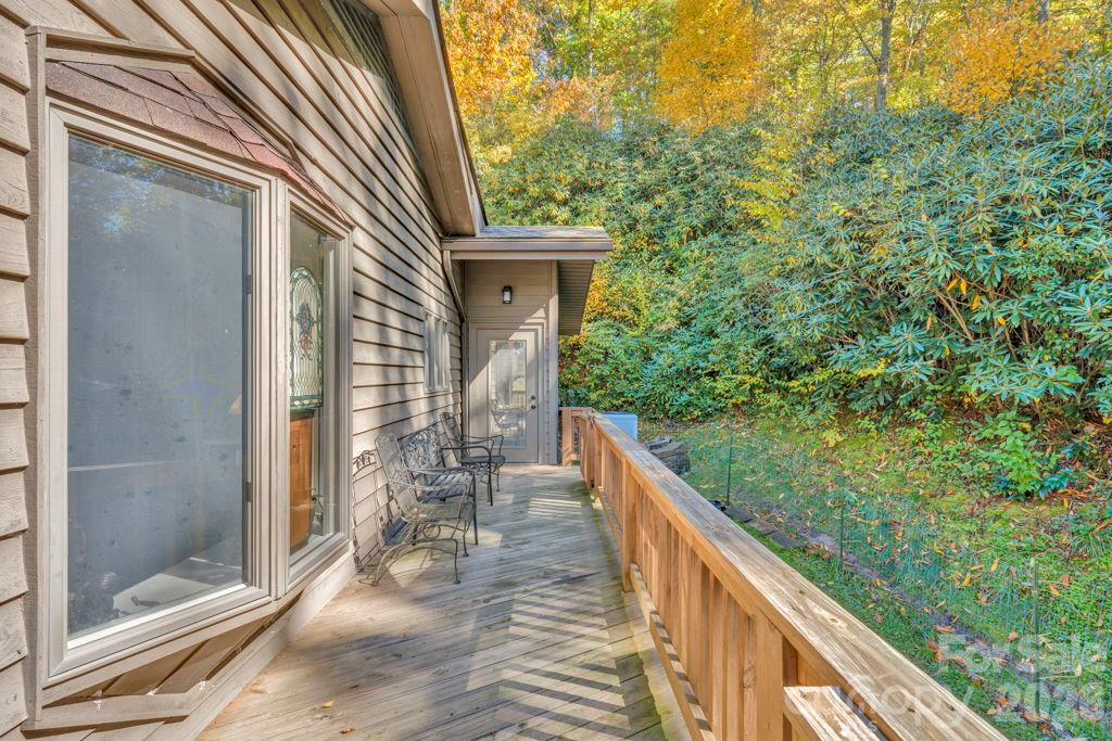 Single Family Residence at 573 Watauga Street, Newland, photo 34 of 47
