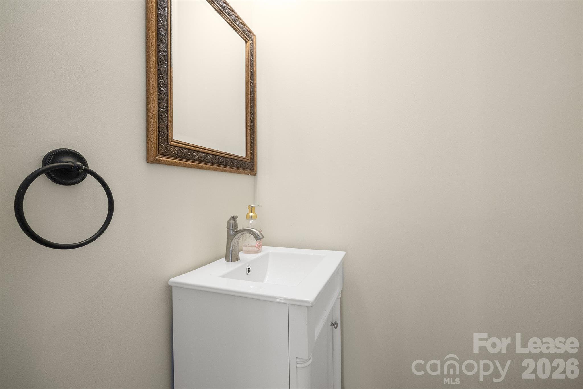 Single Family Residence at 9106 Torrence Crossing Drive, Huntersville, photo 11 of 36