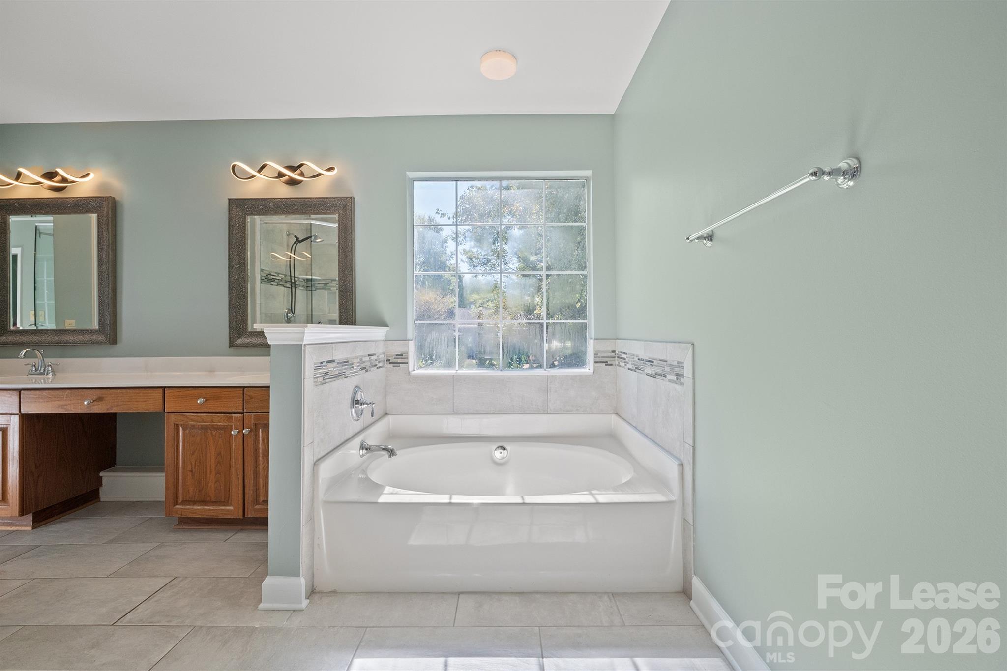Single Family Residence at 9106 Torrence Crossing Drive, Huntersville, photo 23 of 36
