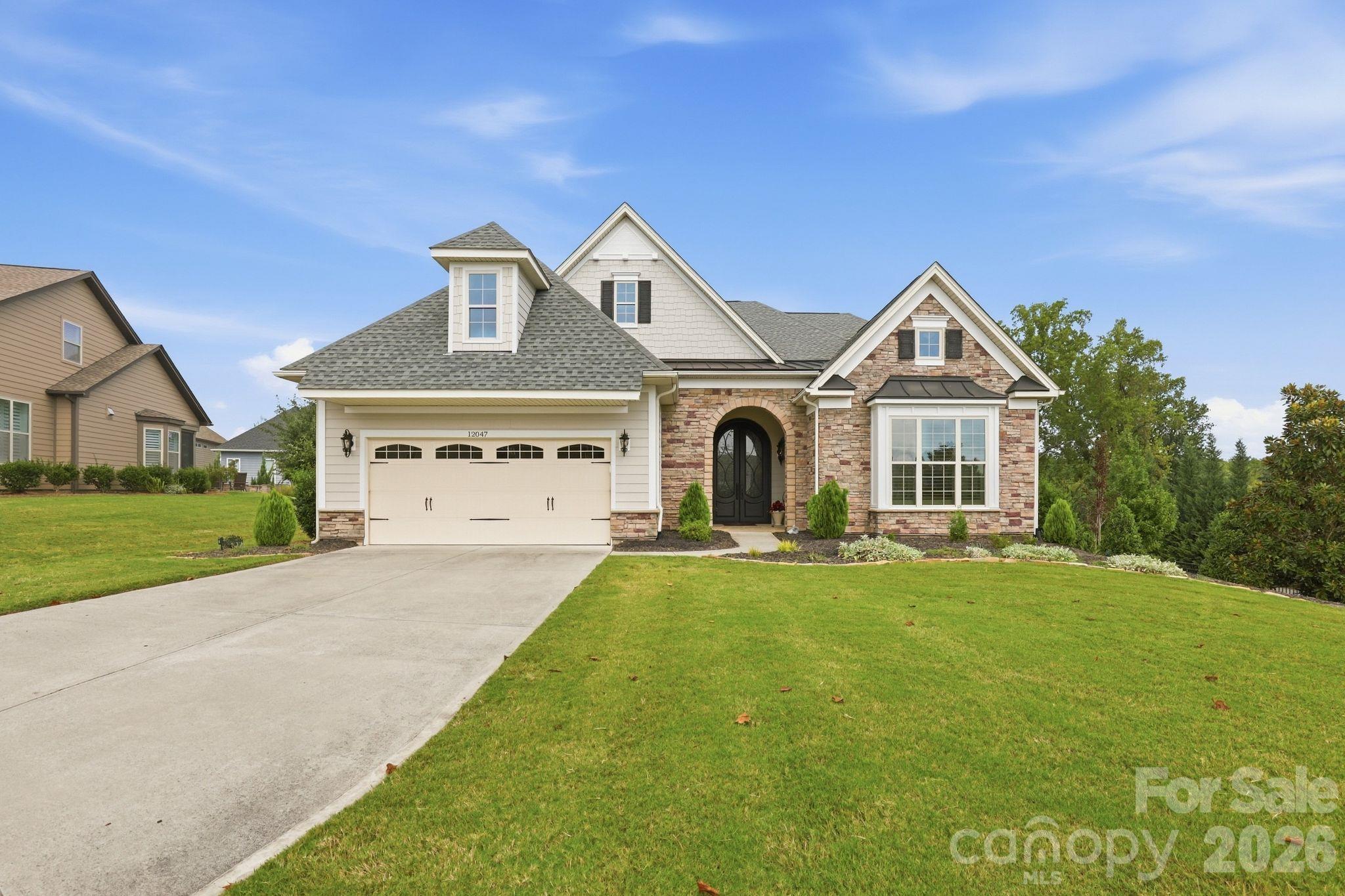 Single Family Residence at 12047 Cove Court, Charlotte, photo 2 of 48