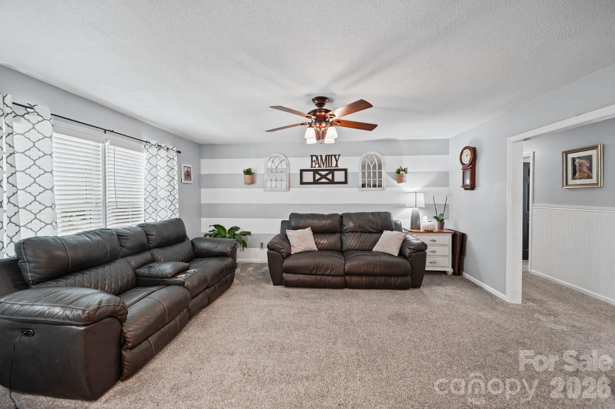 Single Family Residence at 3152 Erskine Drive, Gastonia, photo 25 of 40