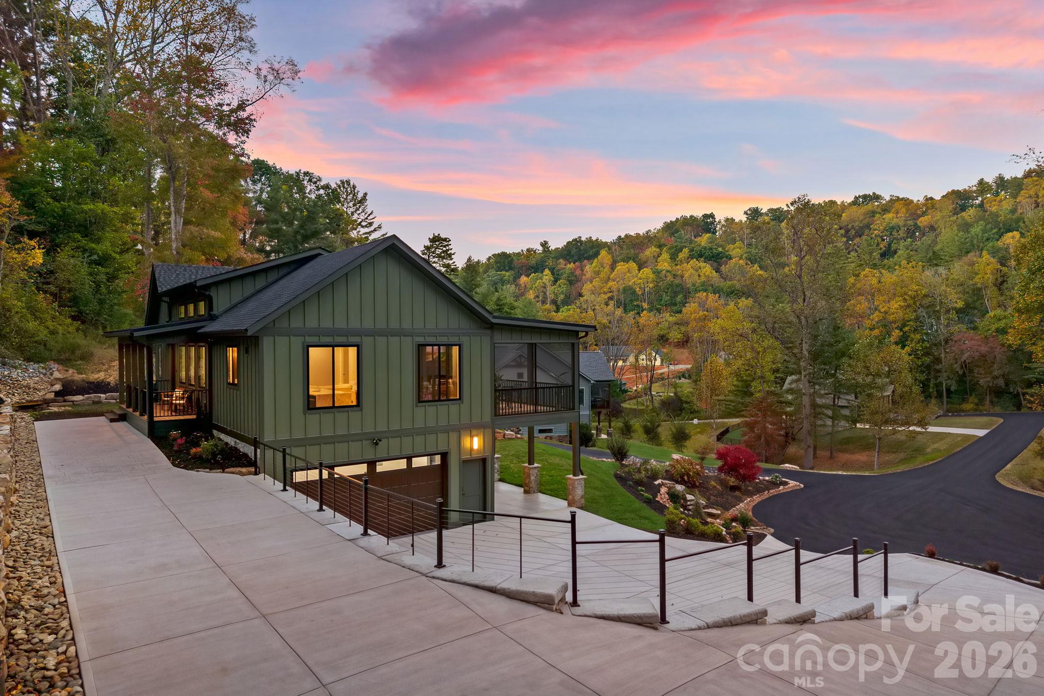 Single Family Residence at 21 Poplar Run Circle, Asheville, photo 2 of 48