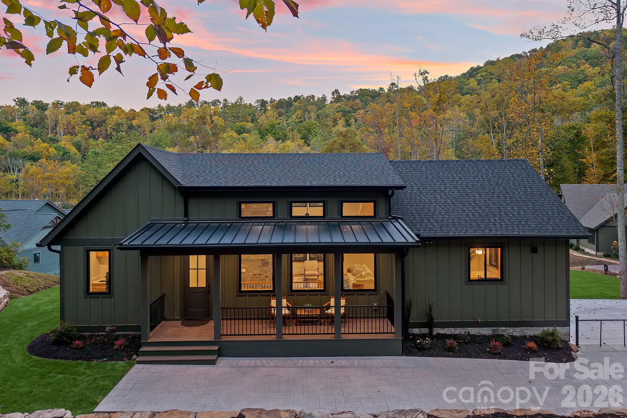 Single Family Residence at 21 Poplar Run Circle, Asheville, photo 4 of 48