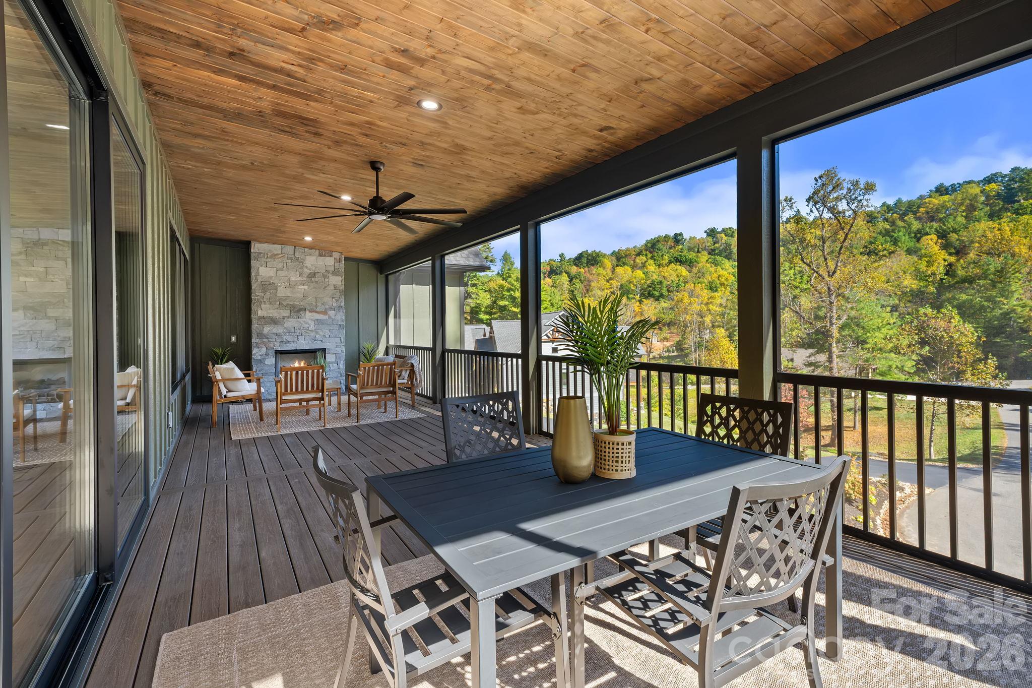 Single Family Residence at 21 Poplar Run Circle, Asheville, photo 22 of 48